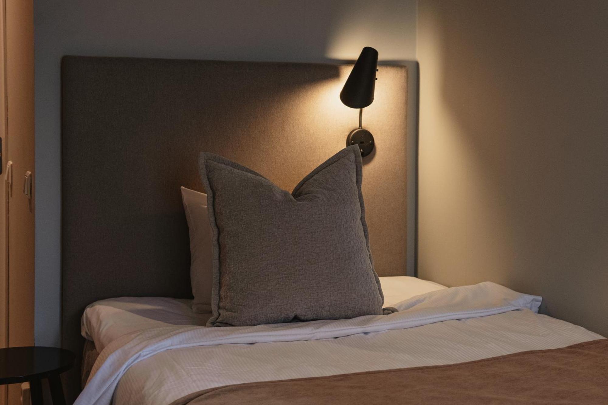 Compact Single Room,1676728287:JPEG