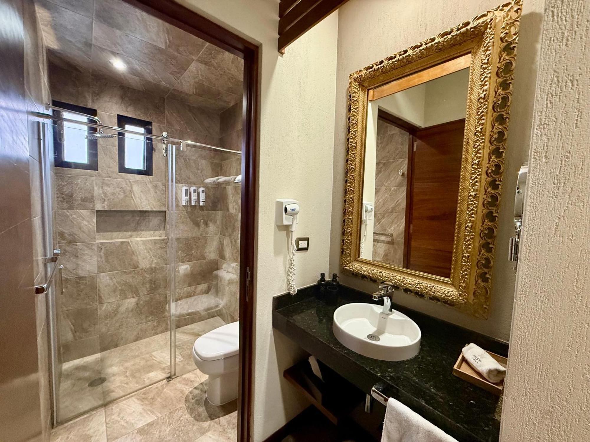 Habitación Doble Estándar con 2 camas dobles
