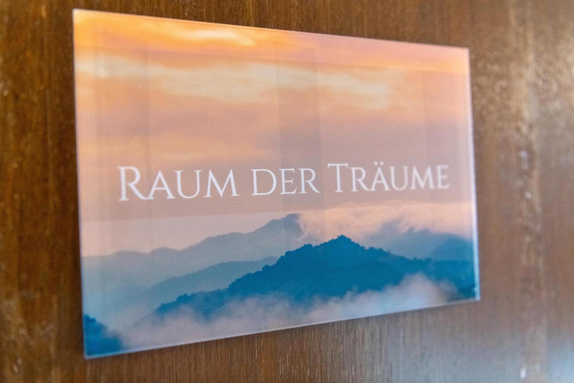 Familienzimmer mit Gemeinschaftsdusche und -WC