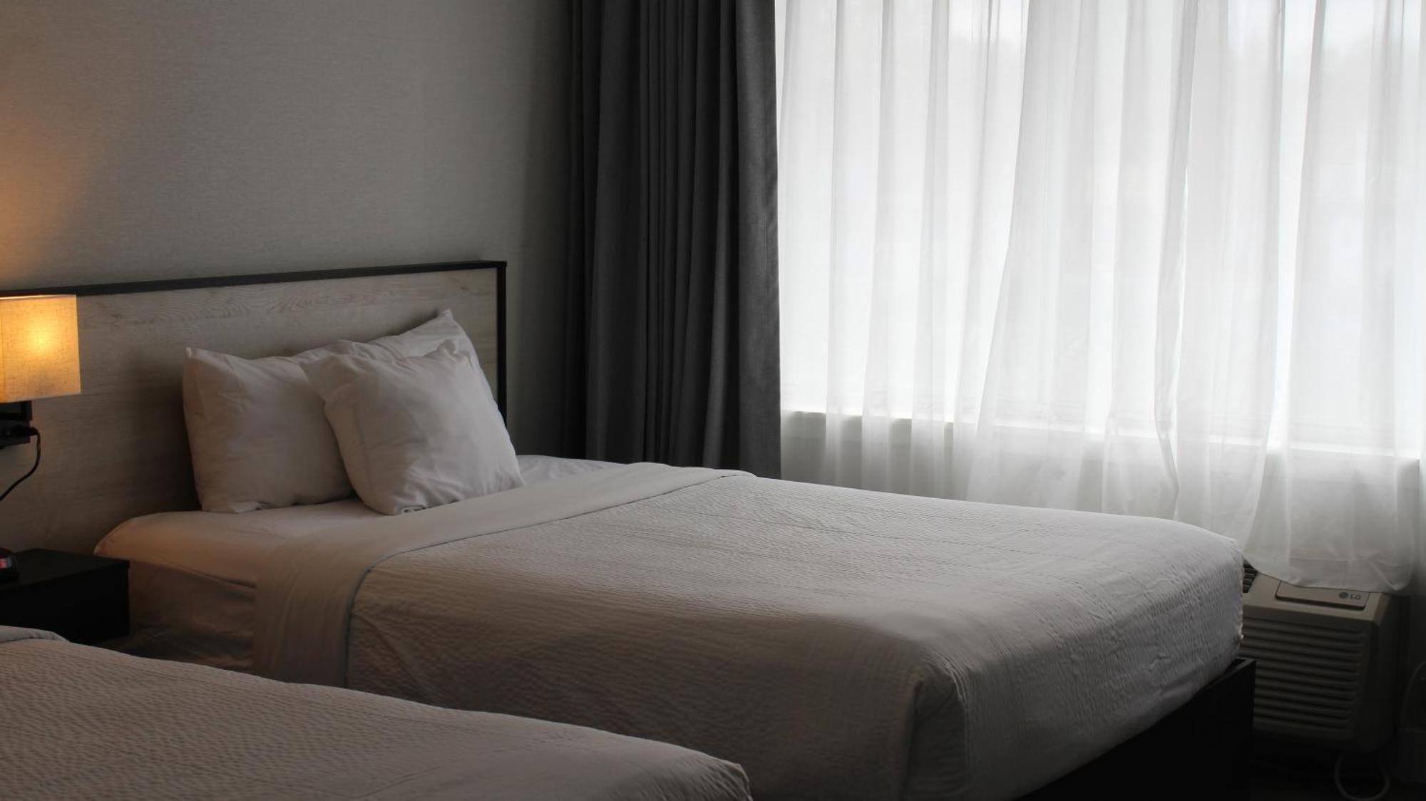 Chambre 2 Lits Queen-Size - Non-Fumeurs