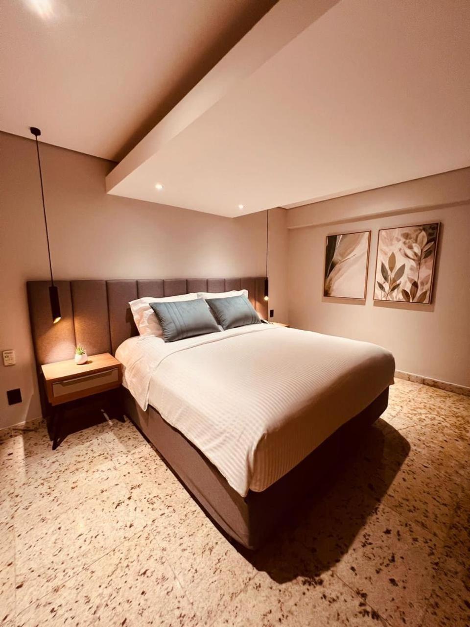 Deluxe Double or Twin Room with Sea View