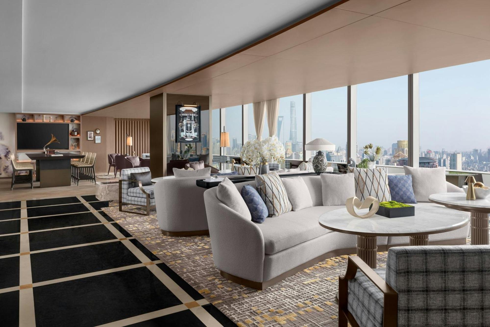 Executive Bund View King Room