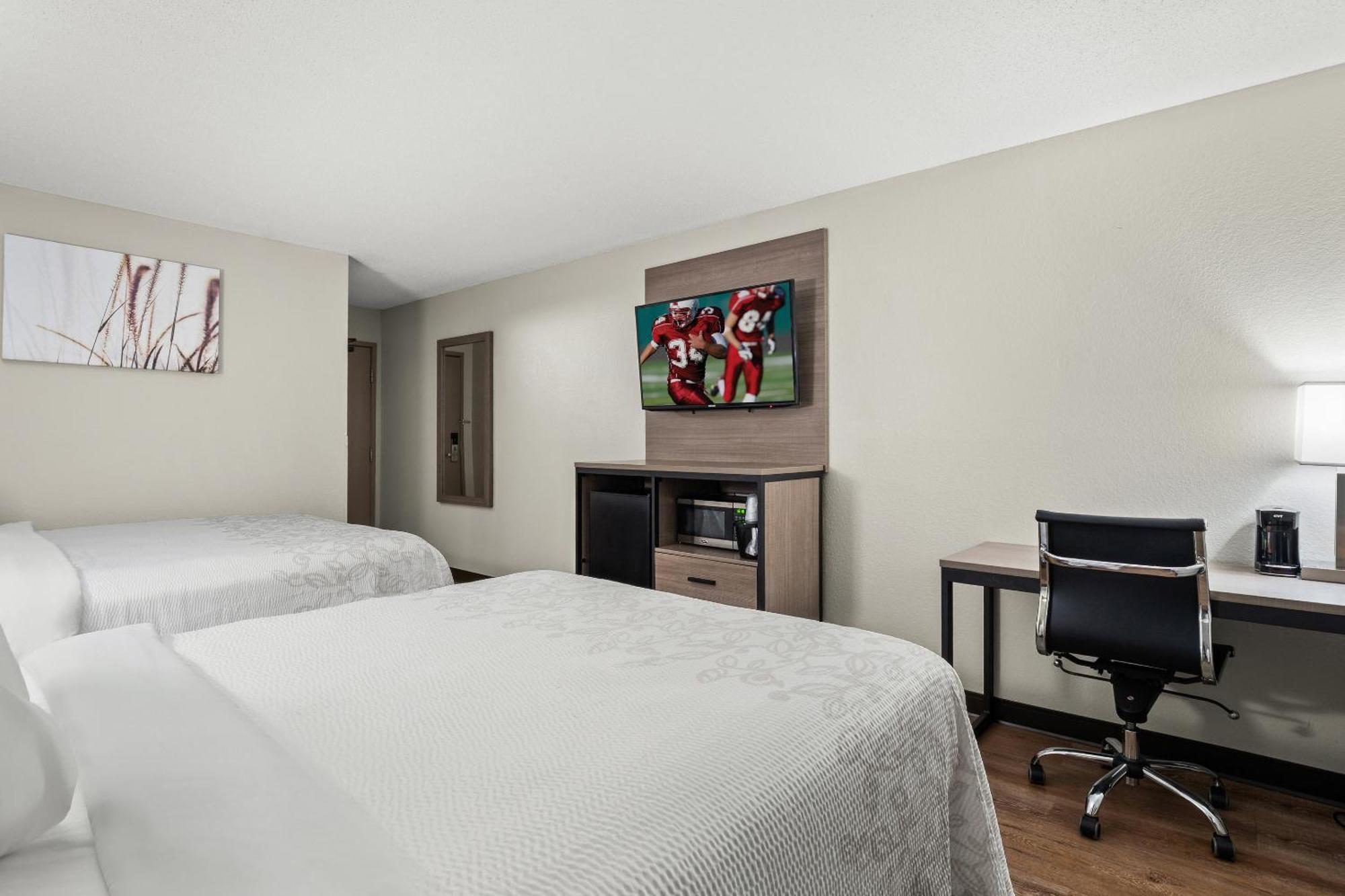 Deluxe Room with Two Queen Beds Smoke Free