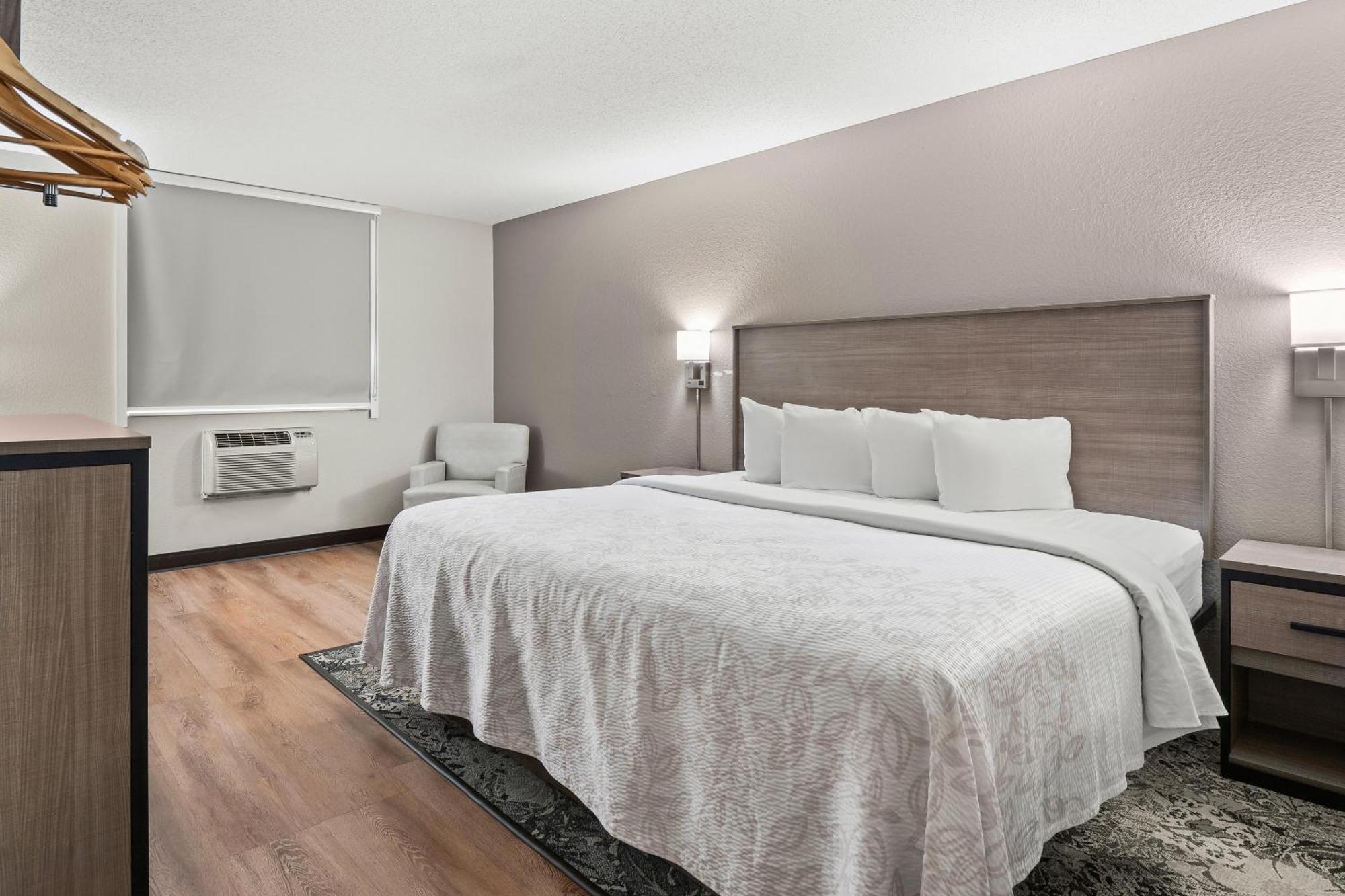 Superior King Room Smoke Free