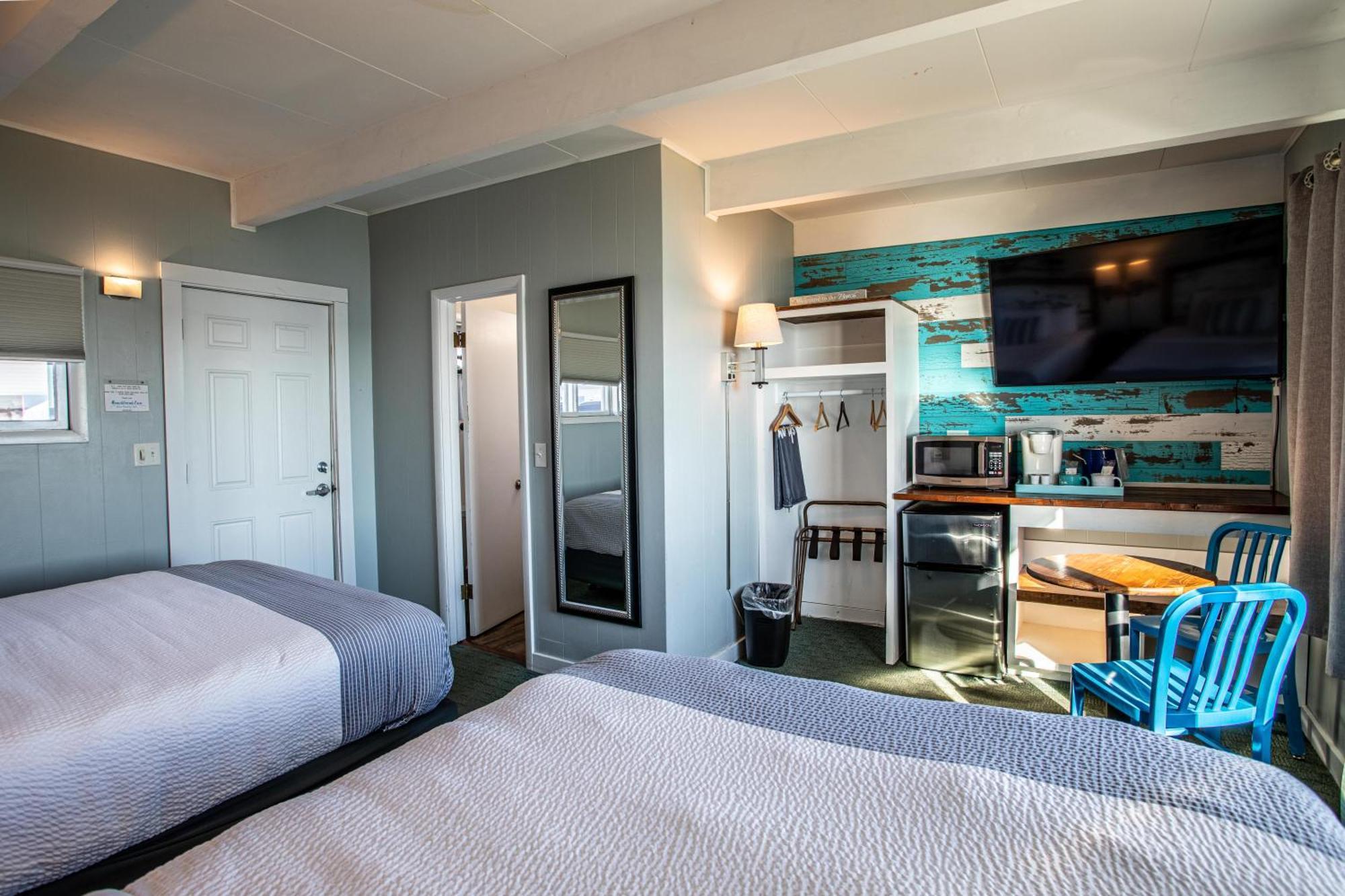 Classic Quadruple Room