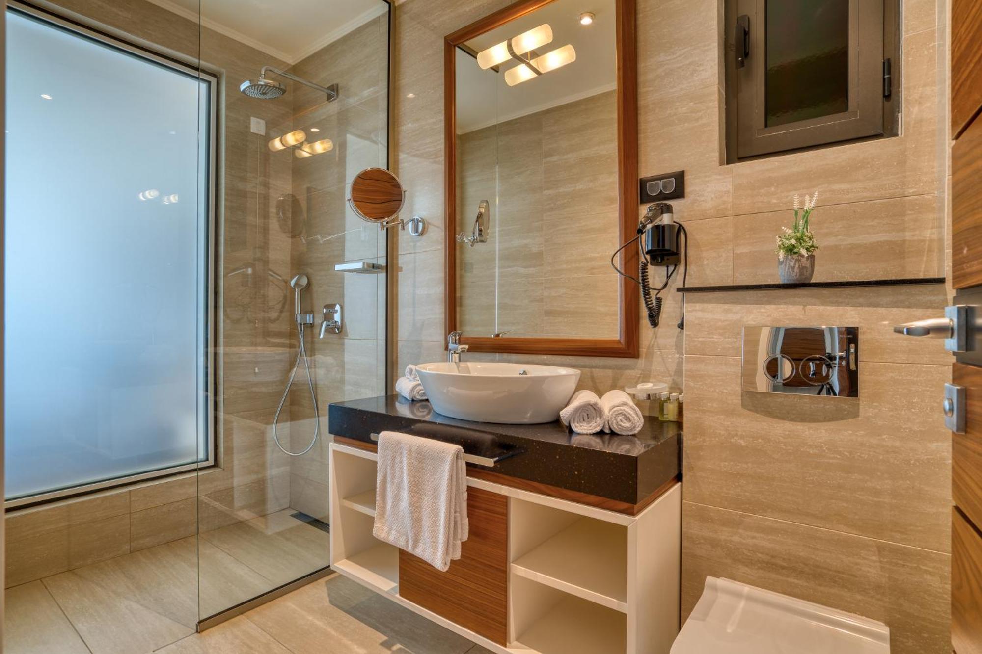 Superior Queen Room