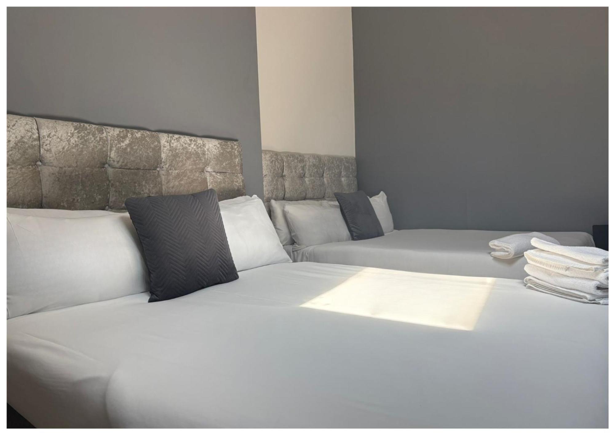 Quadruple Room Private Bathroom
