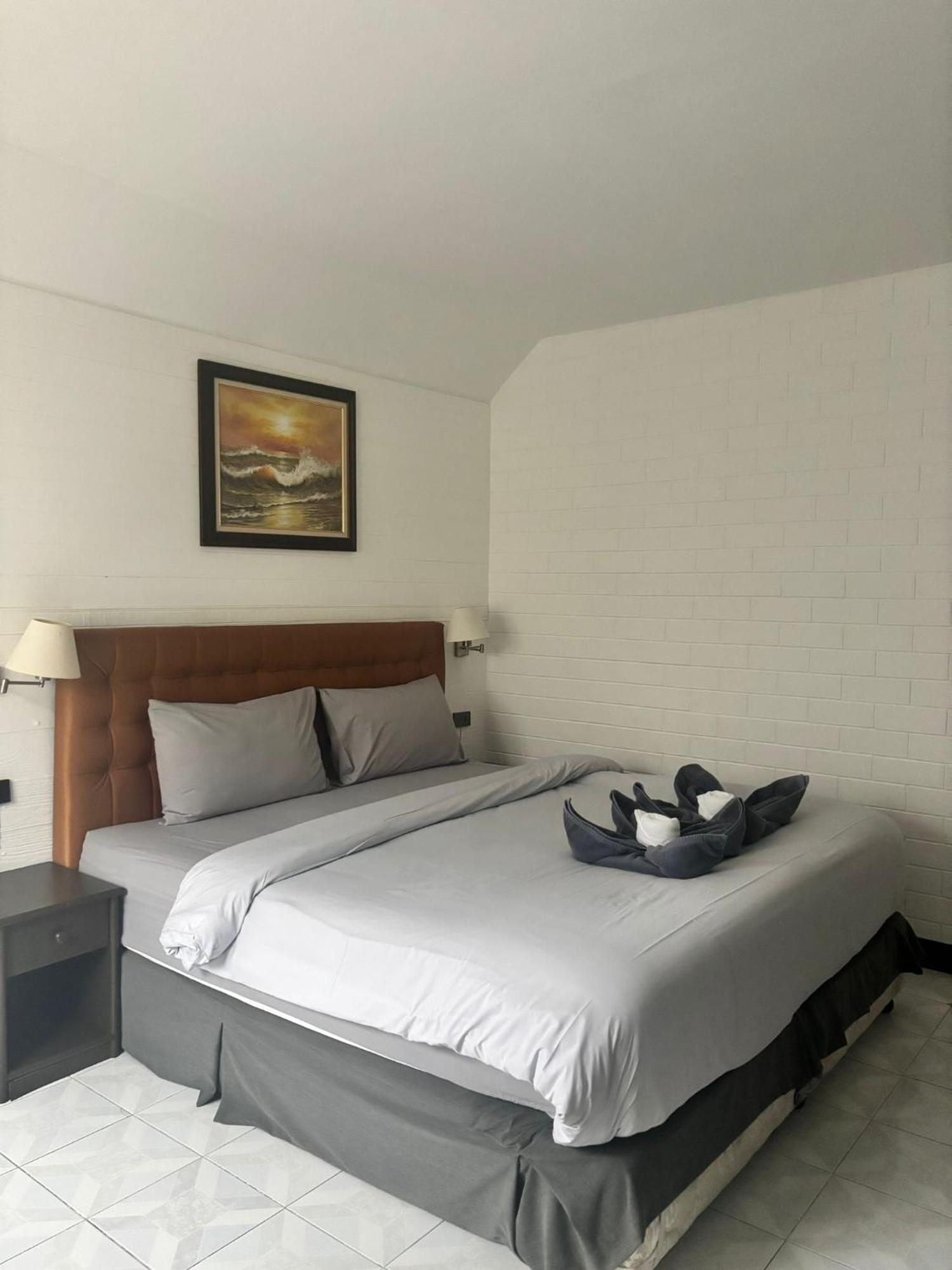 One-Bedroom Villa