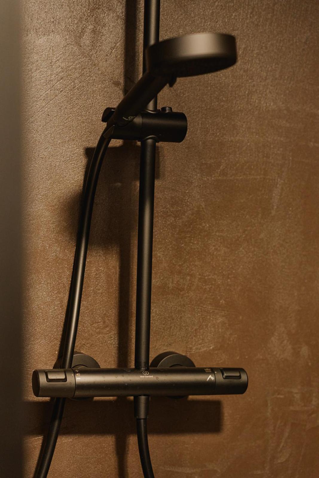 Standard Studio with stairs,1678345064:JPEG