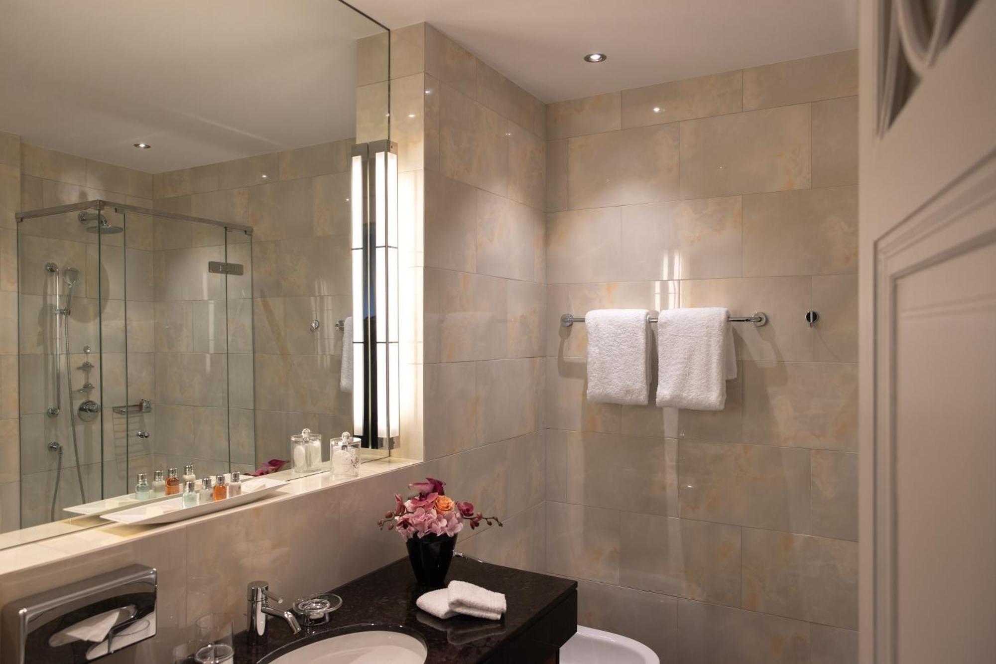 Deluxe Junior Suite