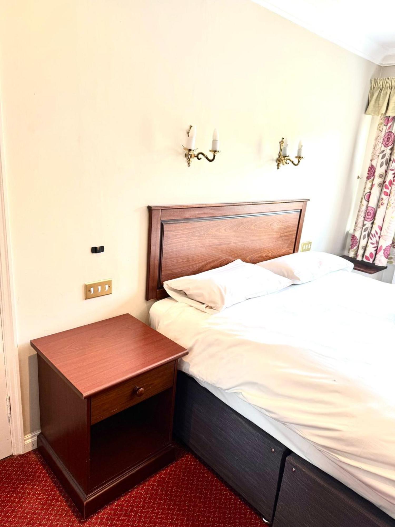 Standard King Room,1678628933:JPEG