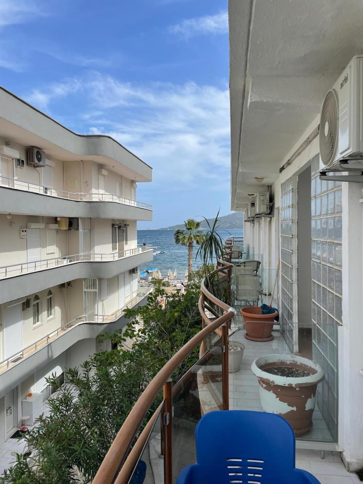 Deluxe Double Room with Side Sea View