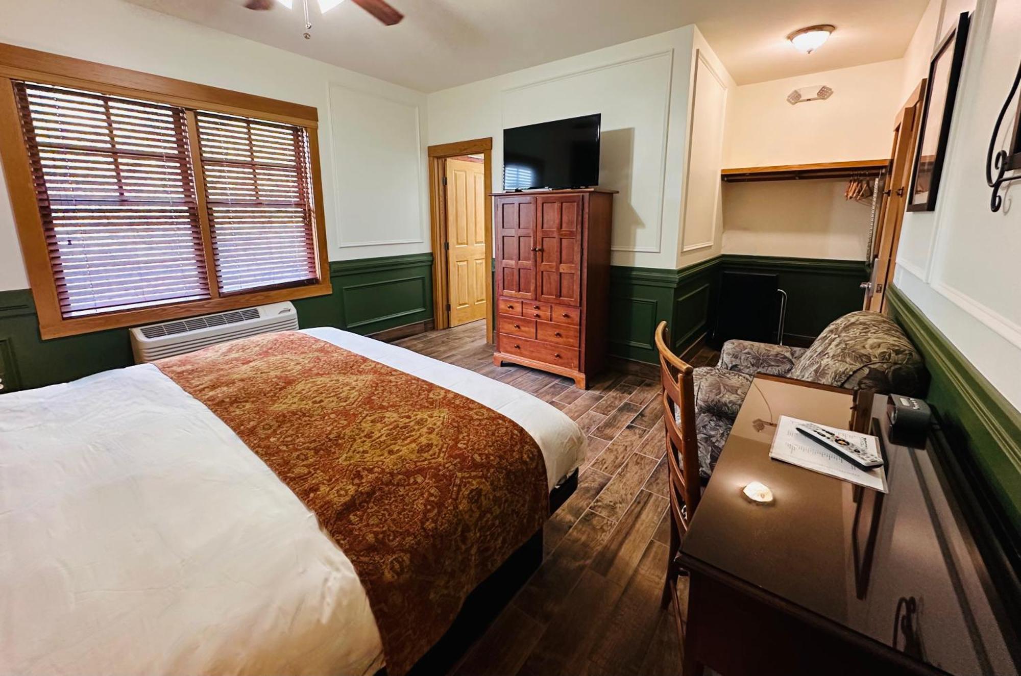 King Room with Pool View