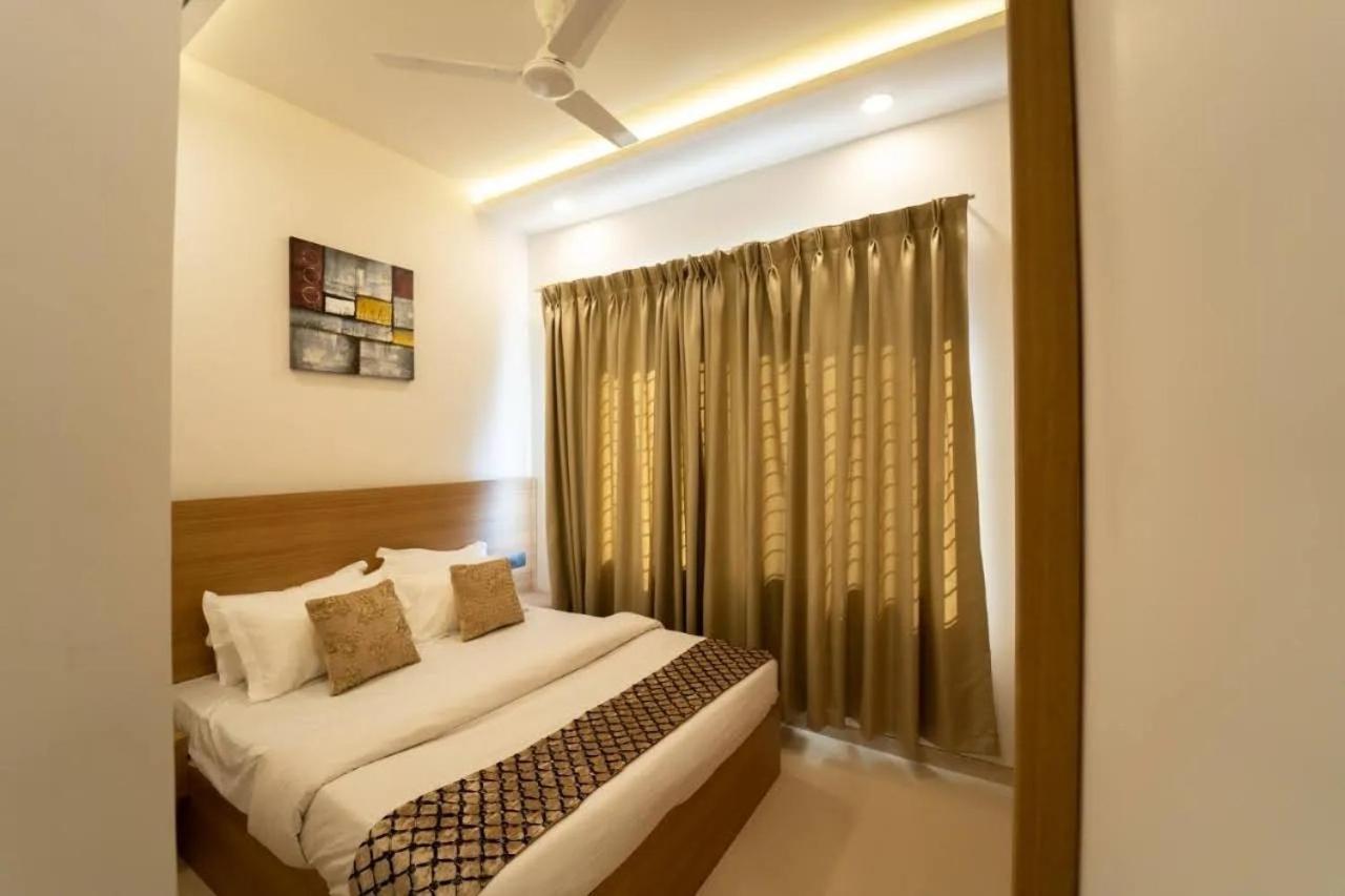 Deluxe Double Room,1702551911:JPEG