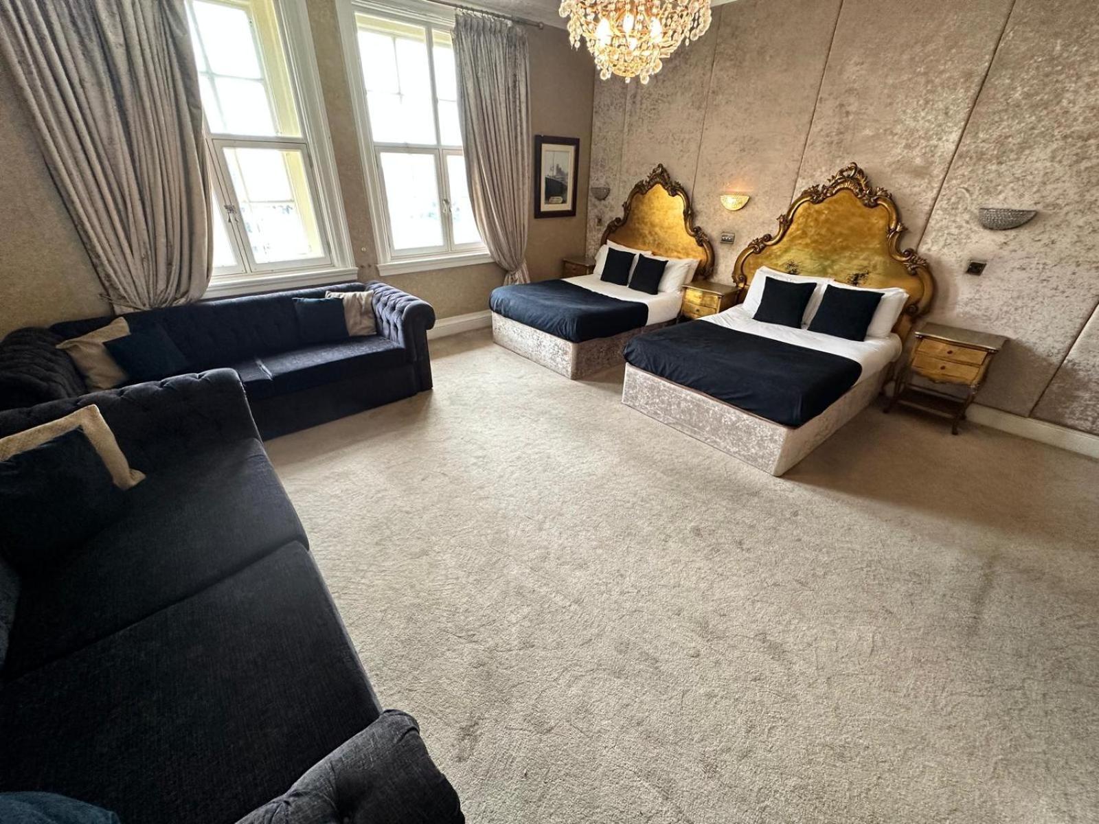 Superior King Room,1679425708:JPEG
