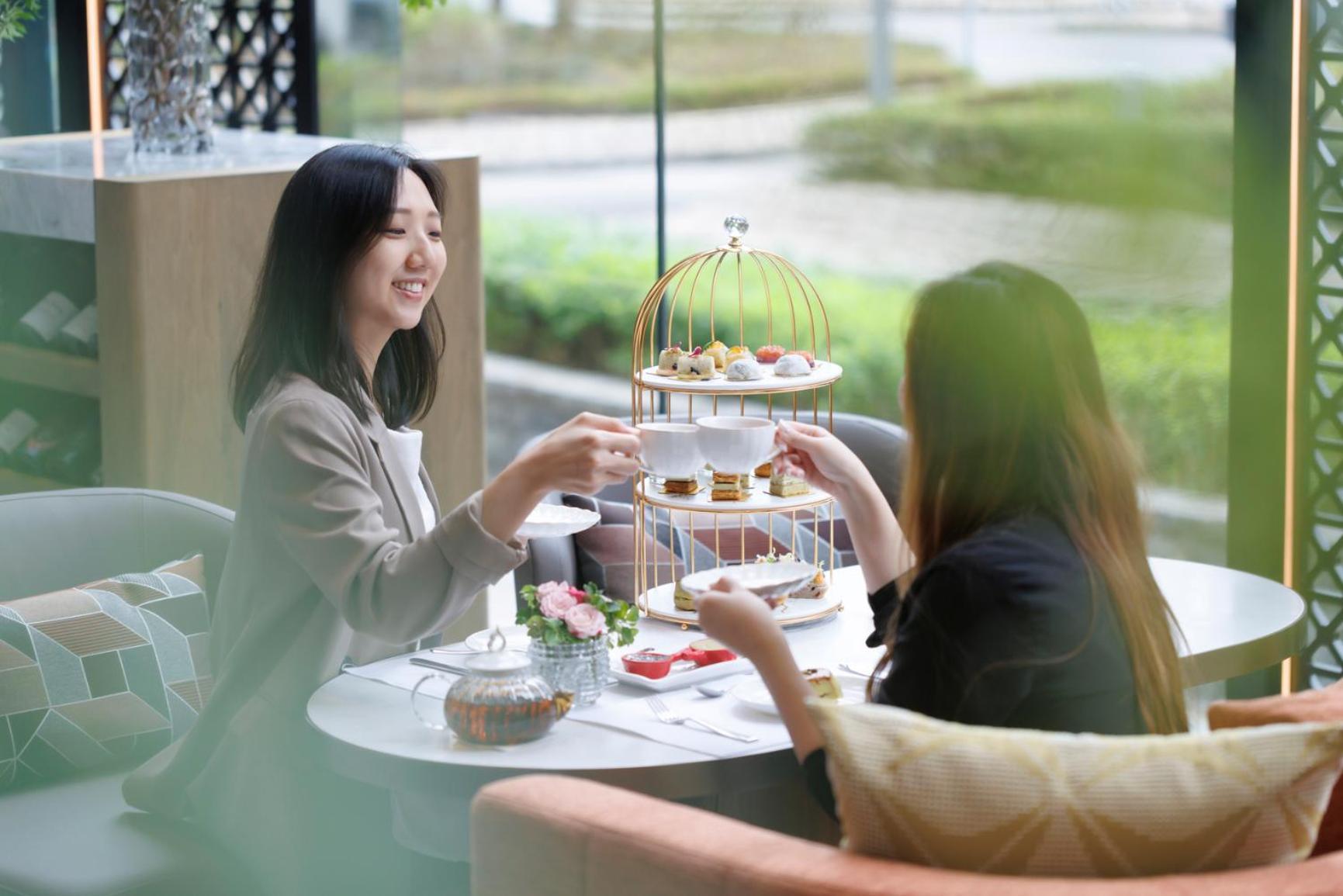 Delightful Afternoon Tea Retreat Deluxe Harbourview room