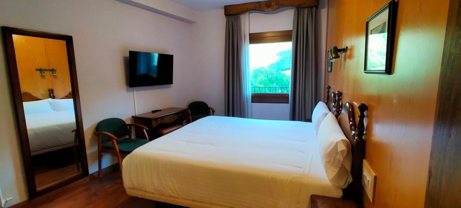 Twin Room with Mountain View