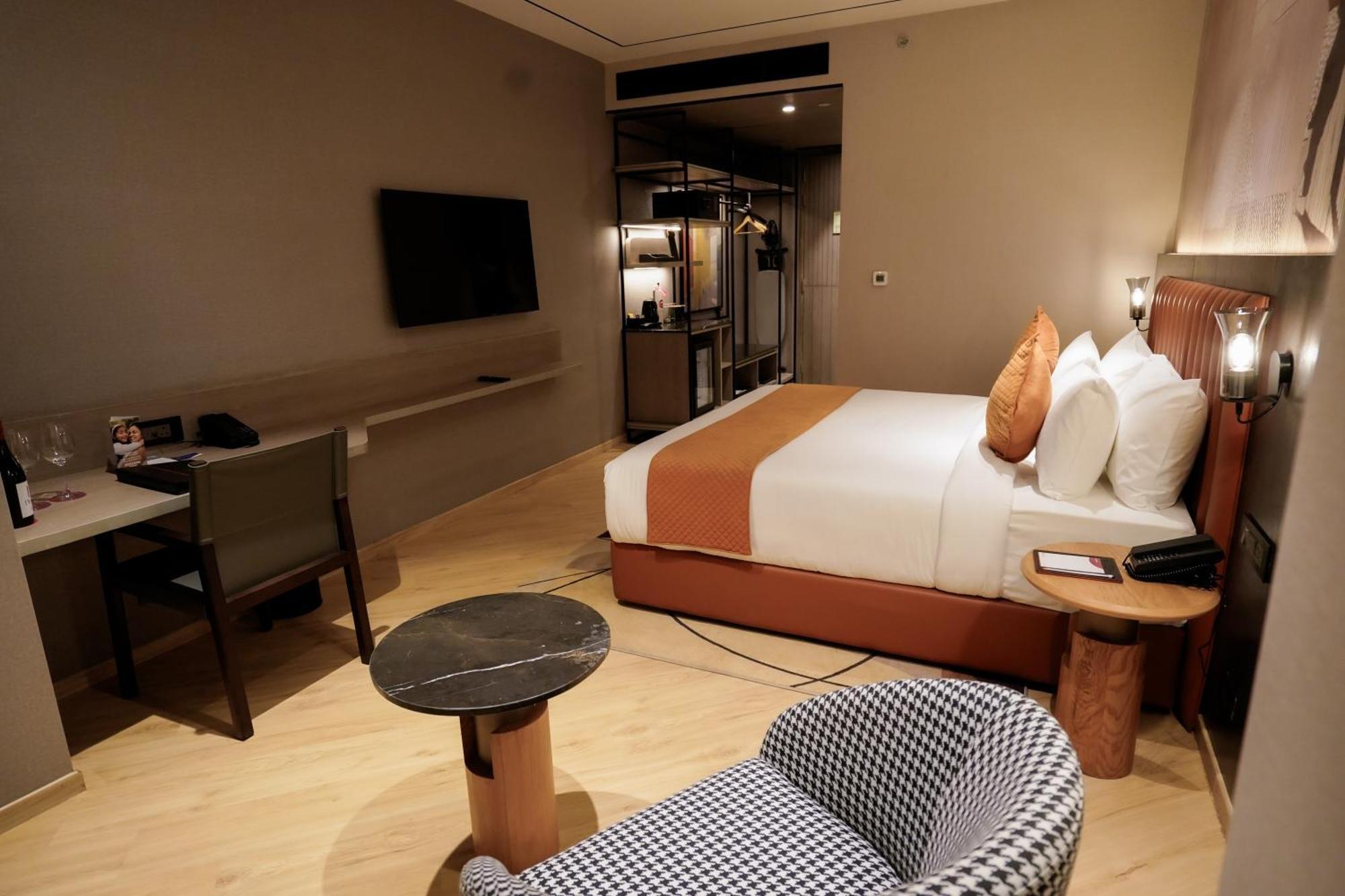 Accessible King Room - Non-Smoking