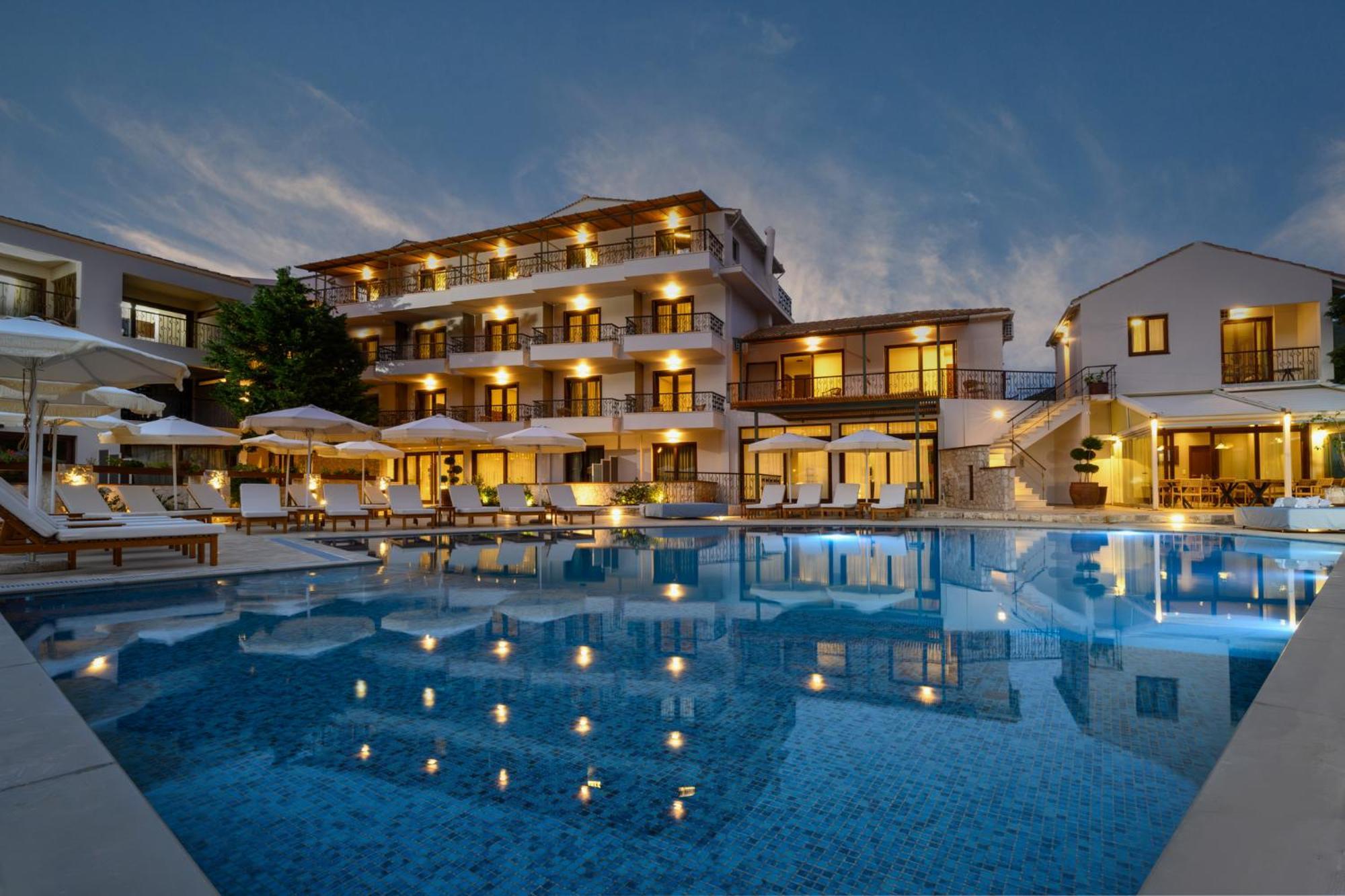 Suite with Pool & Sea View & Balcony