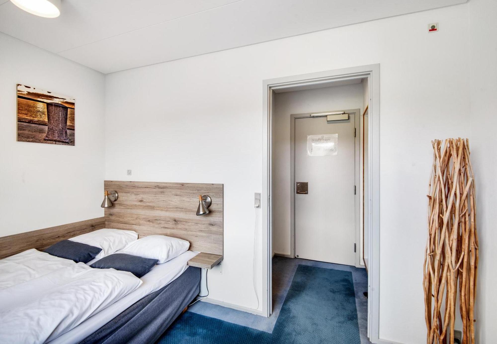 Small Double Room (55 in bed)