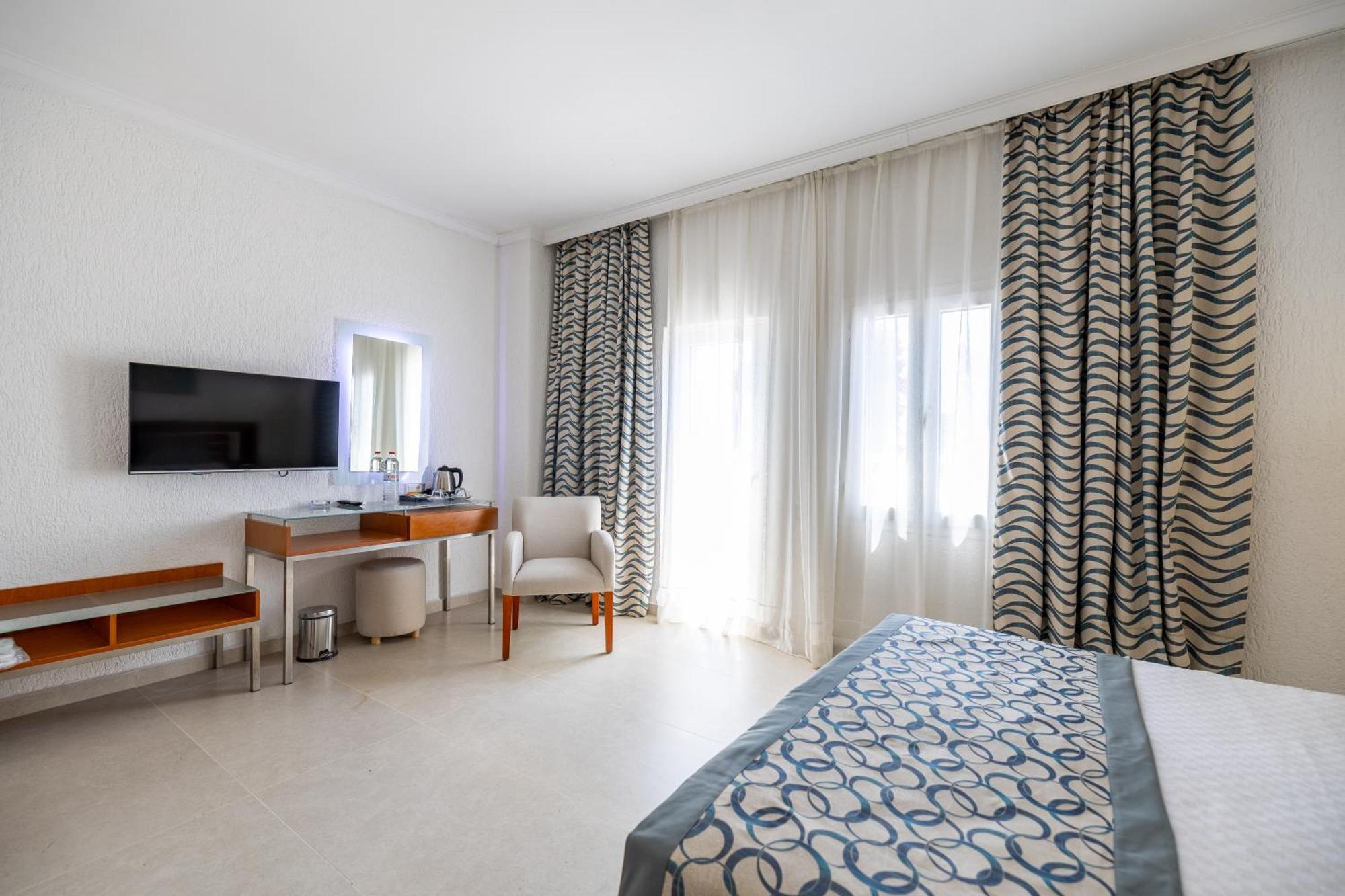 Standard Family Room