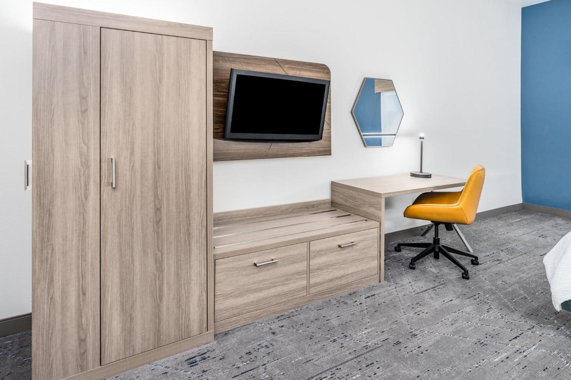 Standard King Room