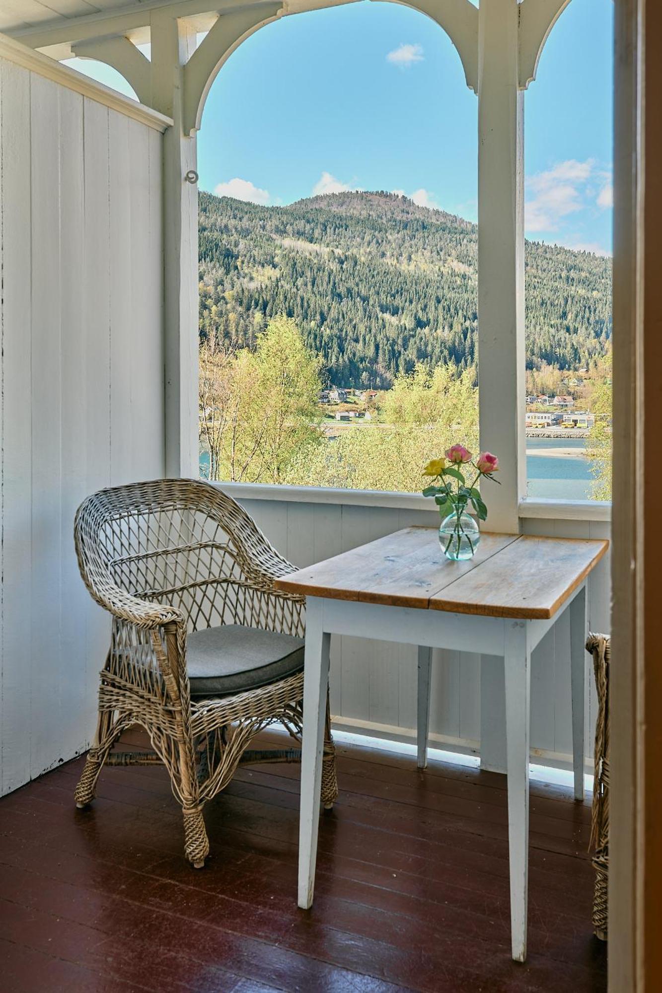 Double Room with Balcony,1680598327:JPEG