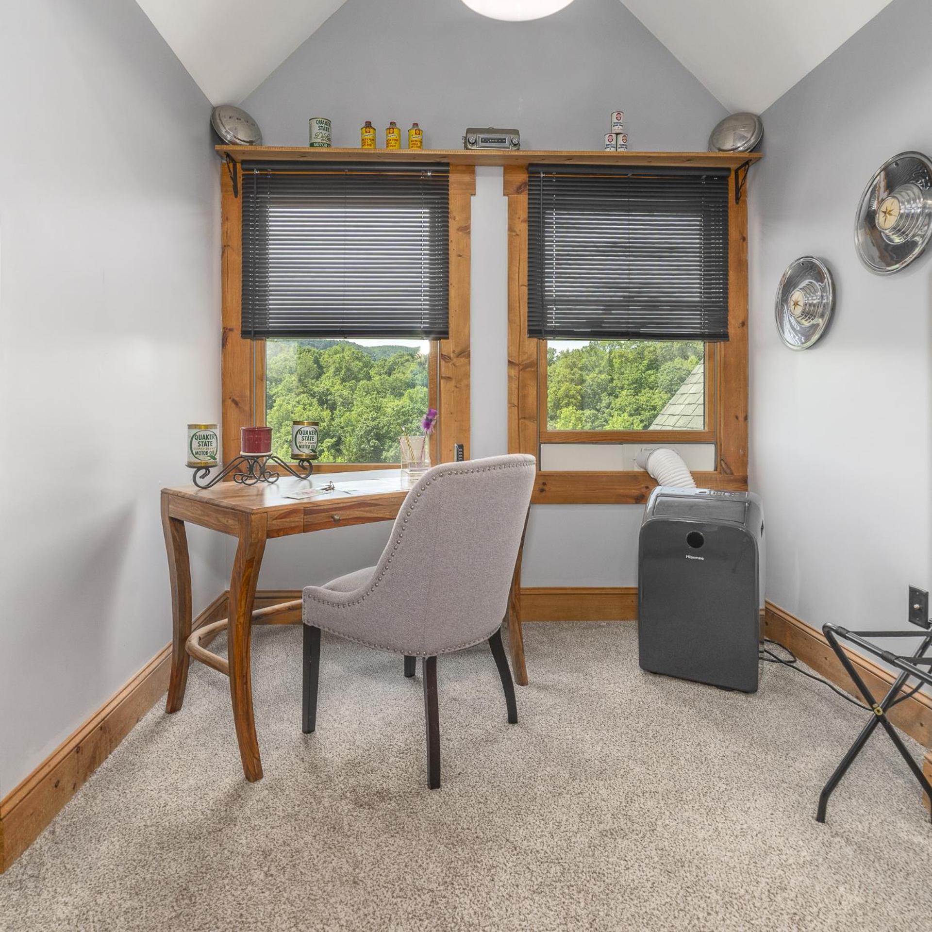 King Room Mountain View