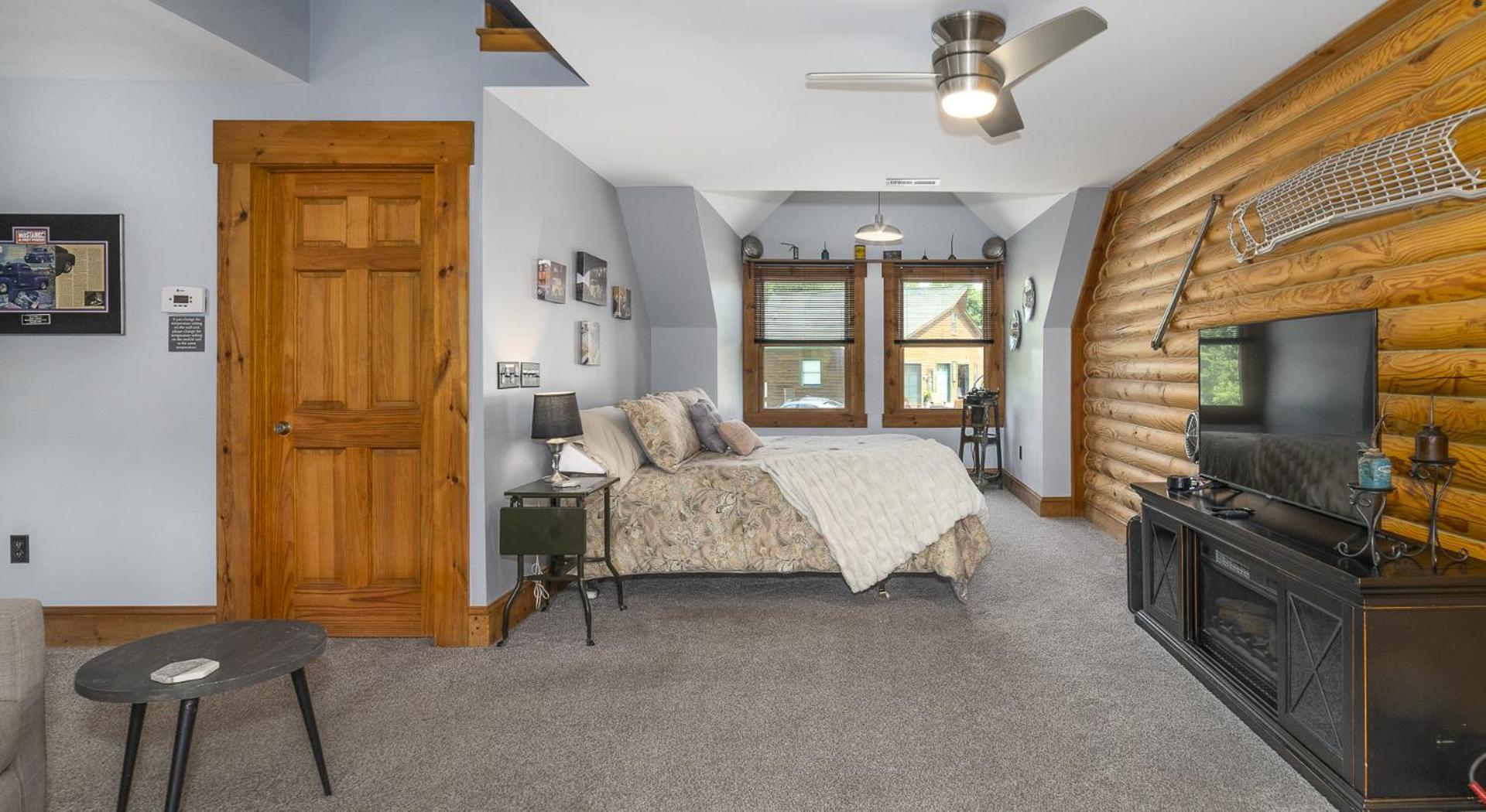 King Room Mountain View