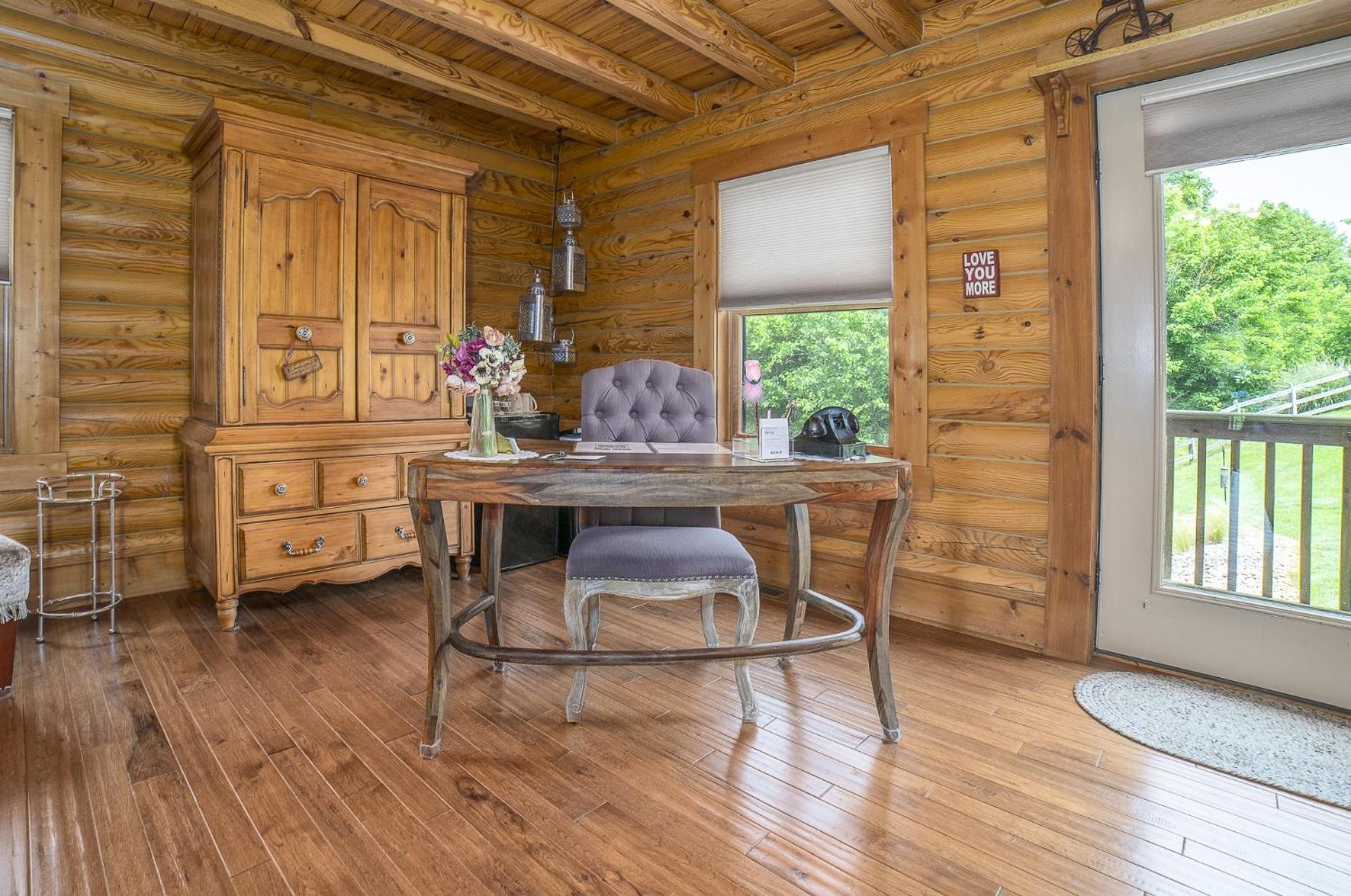 King Room Mountain View
