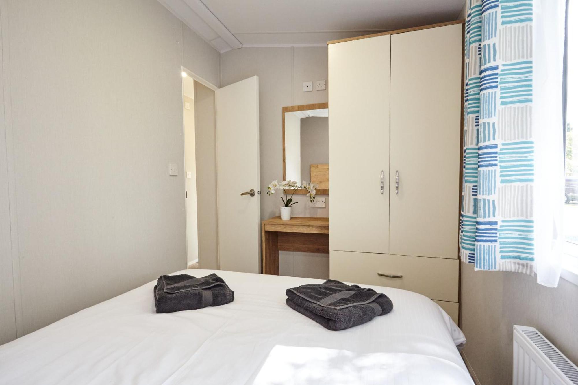 Comfort 3 Bedroom Caravan Pet Friendly (No Hot Tub)