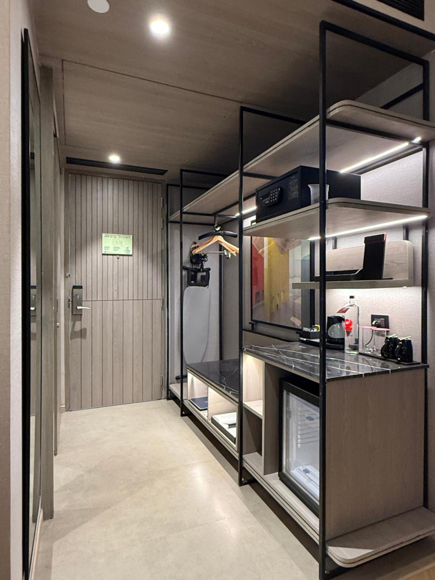 Executive King Room - Non-Smoking