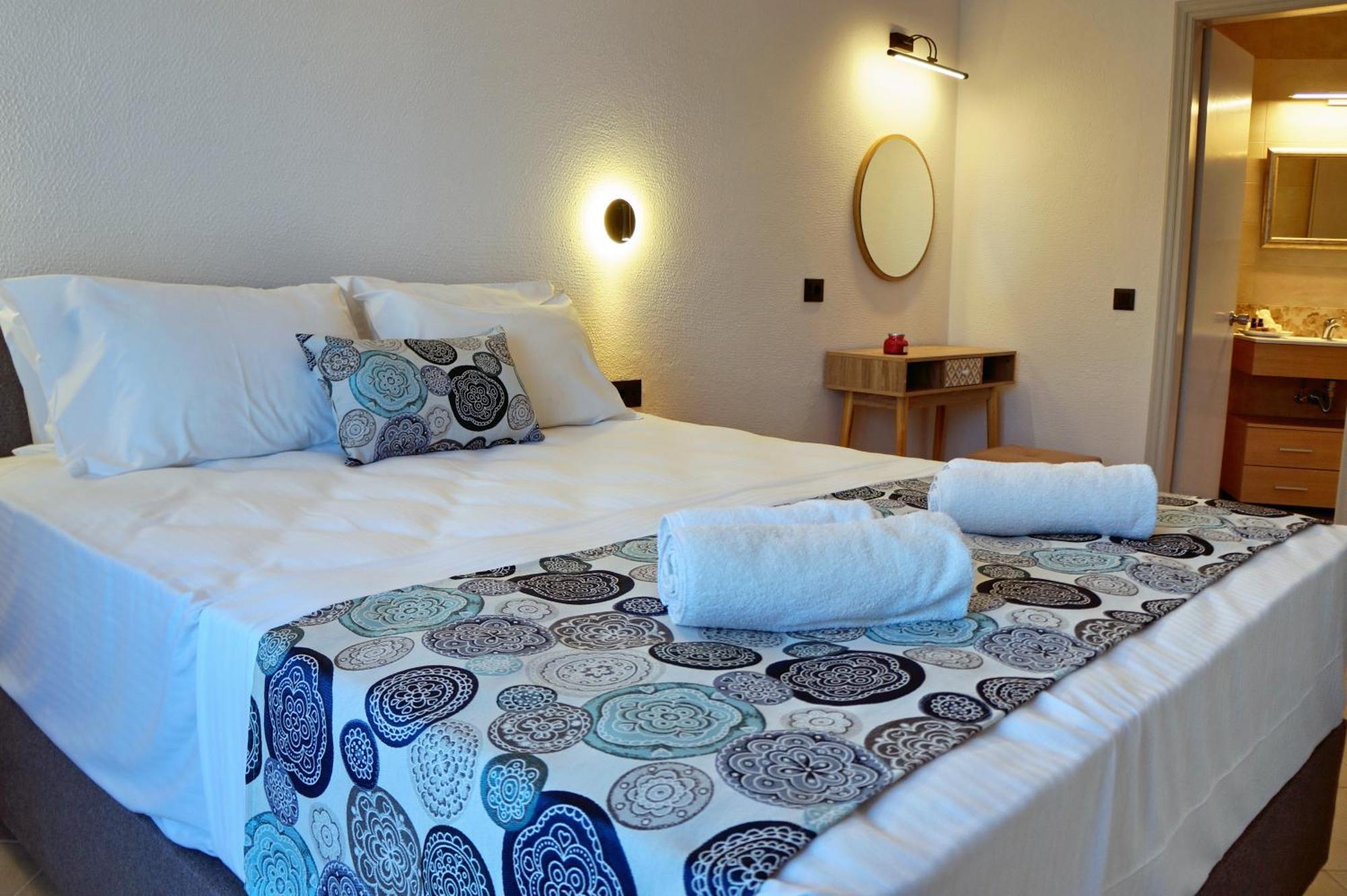 Kamer met Kingsize Bed en Uitzicht op de Tuin