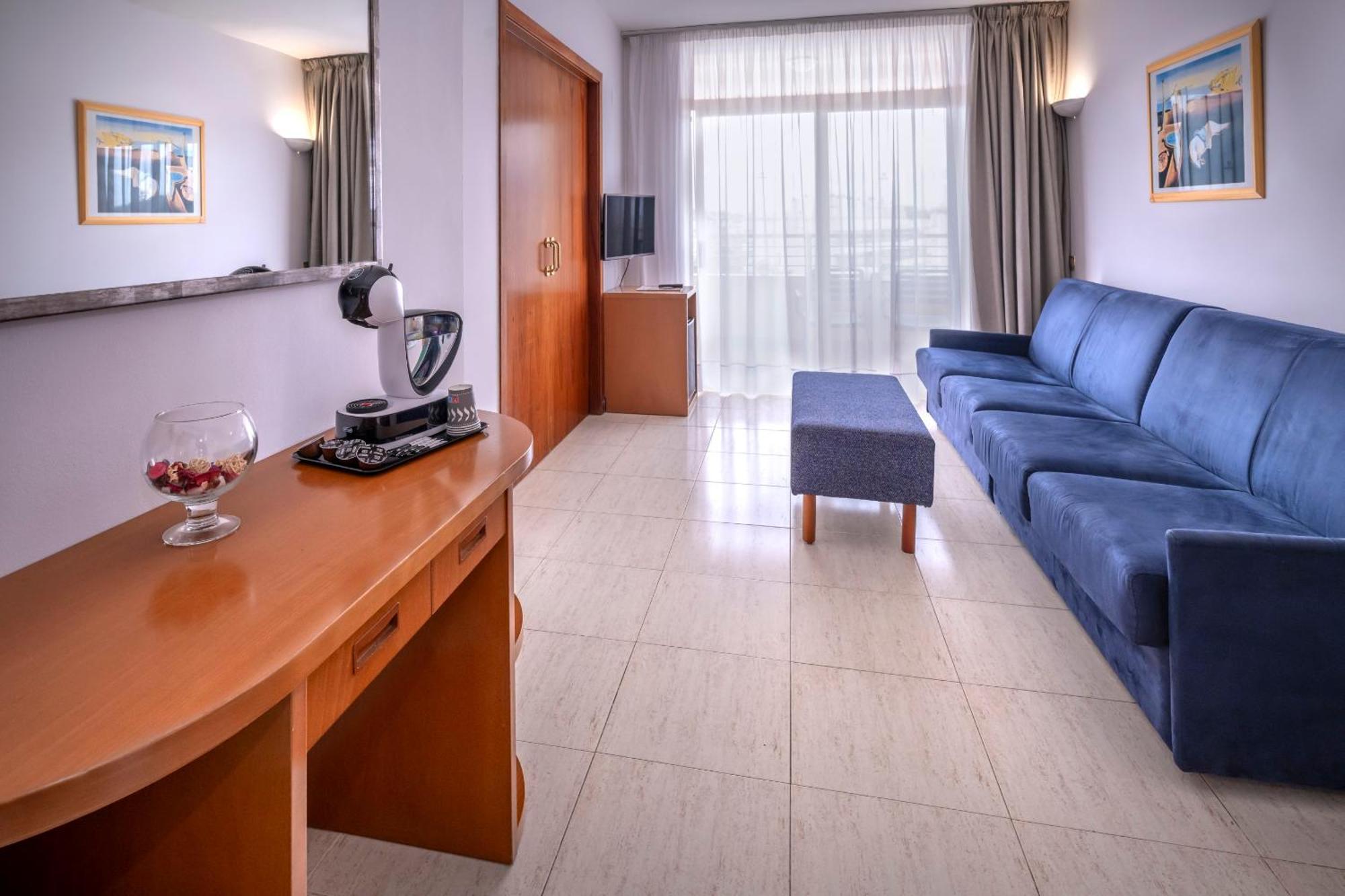 Suite with Balcony,1681714055:JPEG