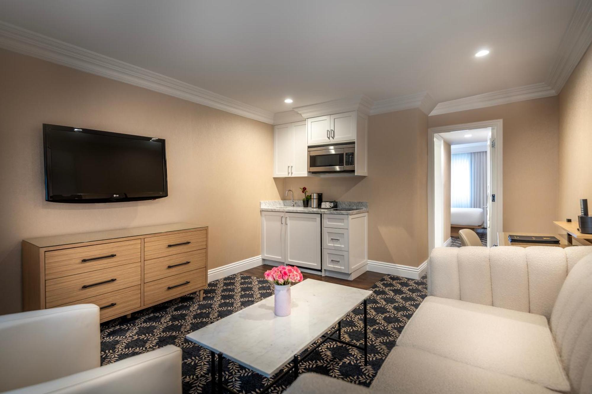Queen Executive Suite
