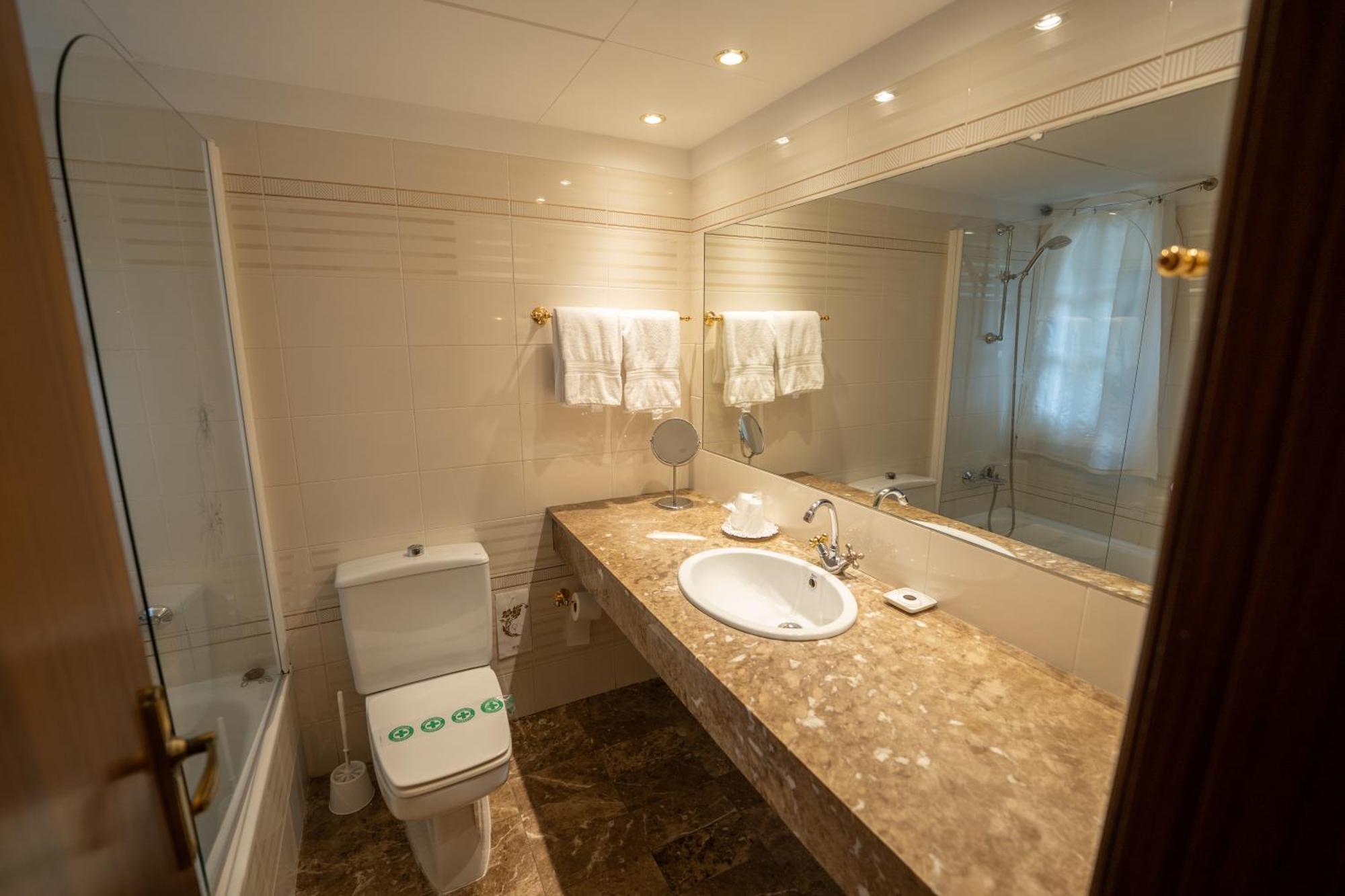Large Single Room
