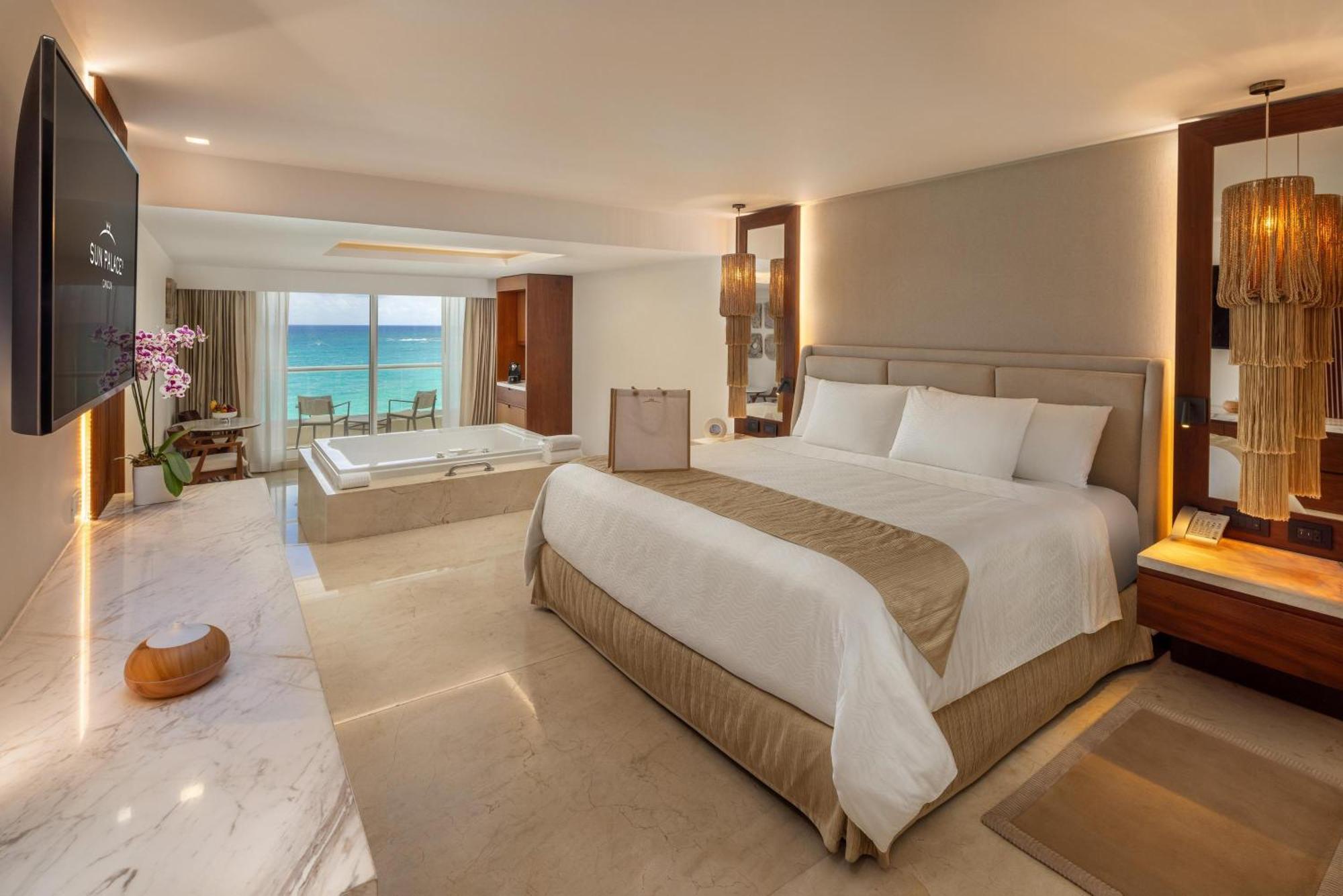 Superior Honeymoon Suite Ocean View King Size Bed