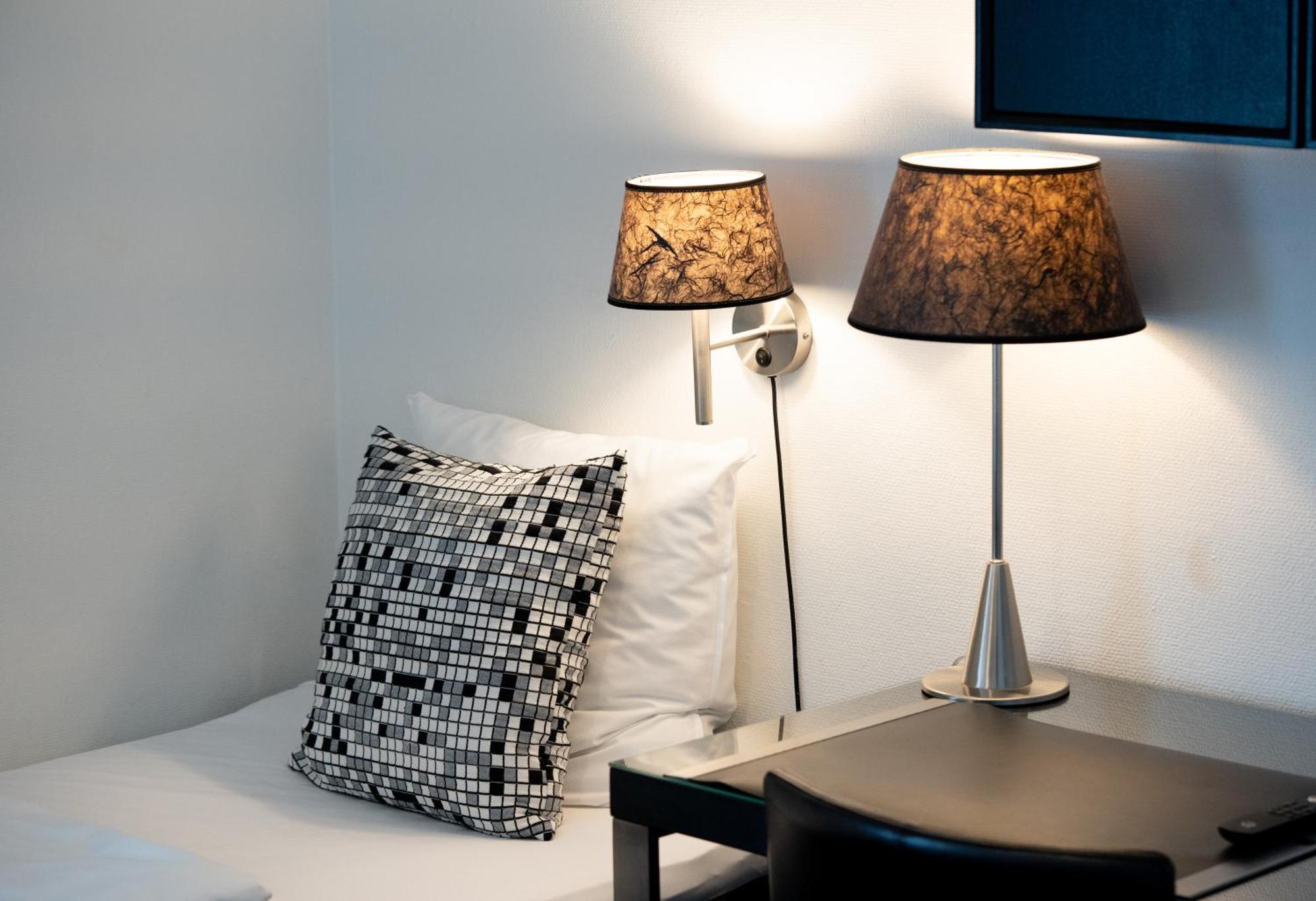Standard Single Room,1681721347:JPEG