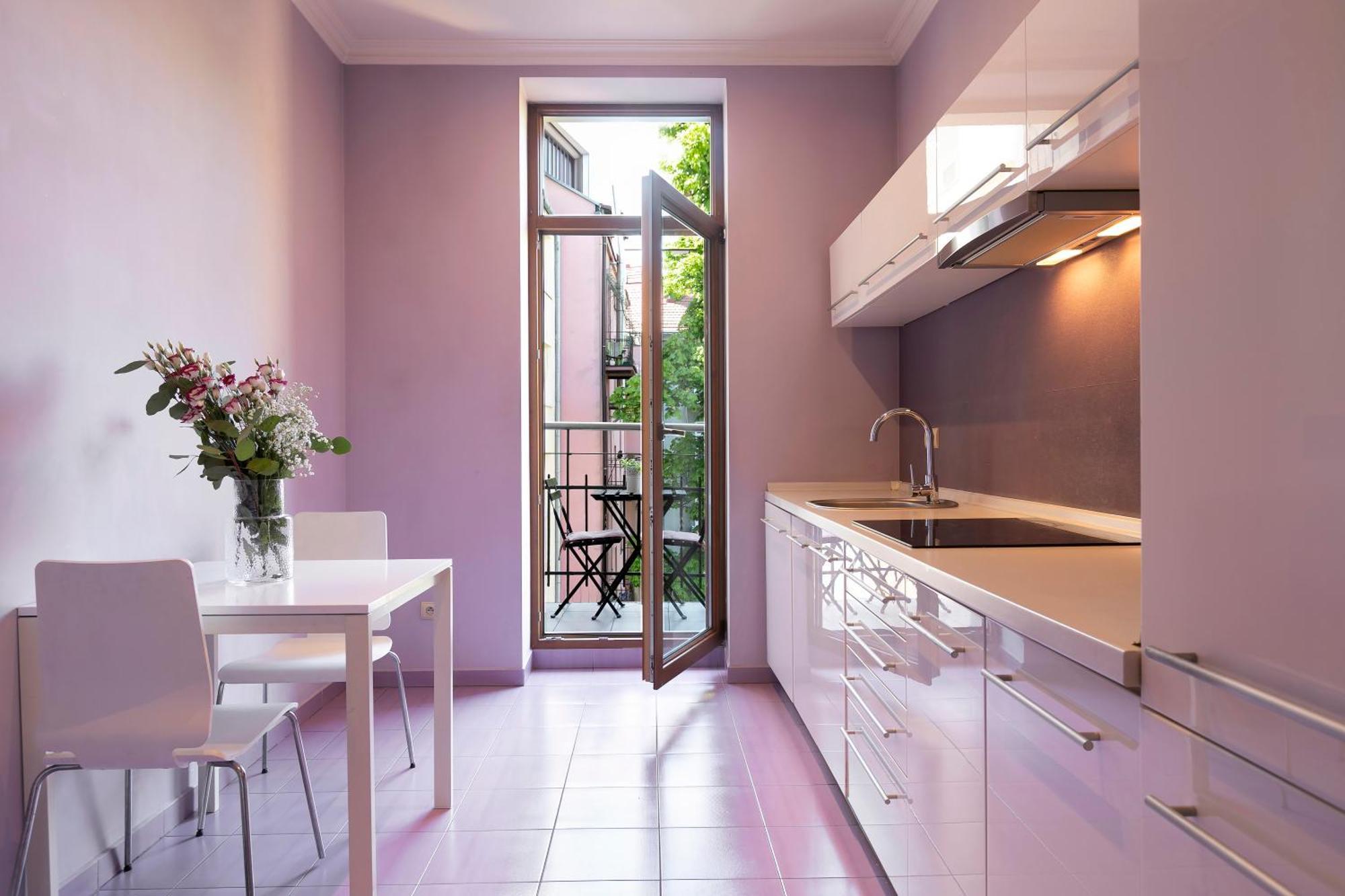 One-Bedroom Apartment with Balcony