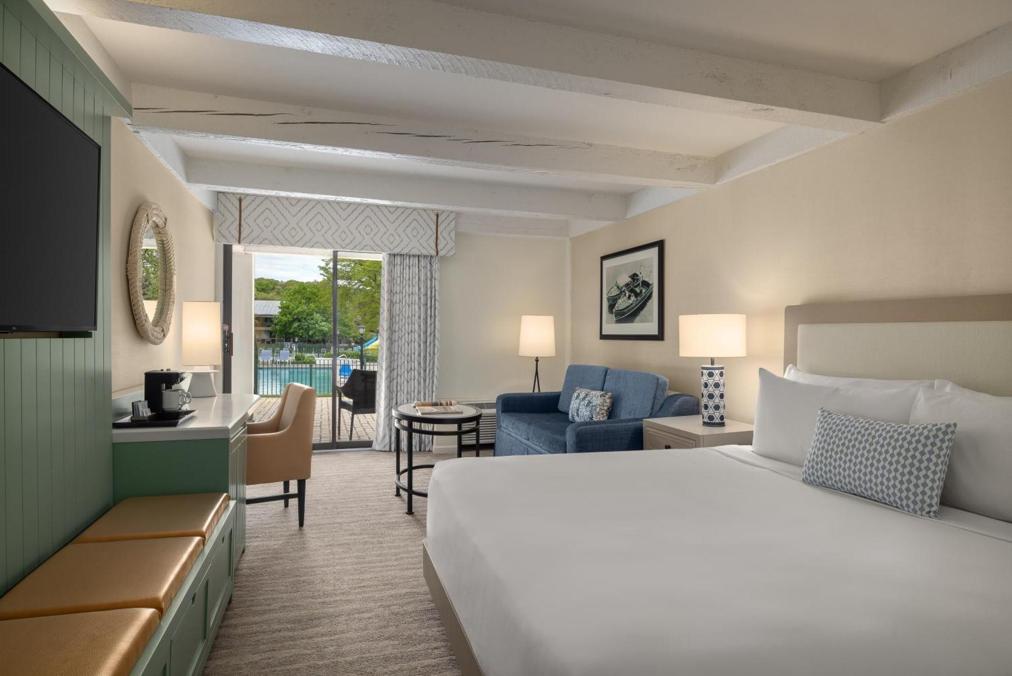King Room with Pool View