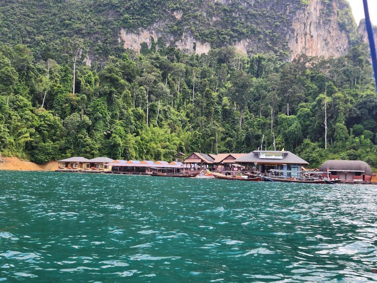 Deluxe Bungalow