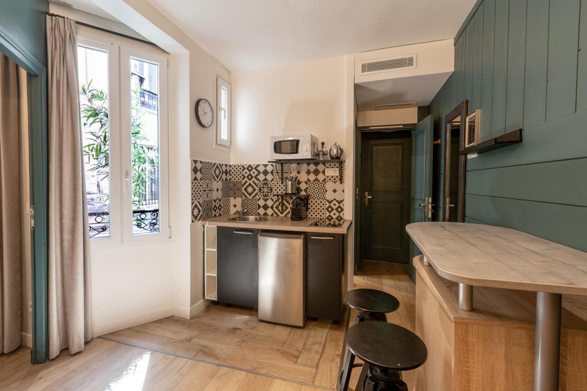 One-Bedroom Apartment