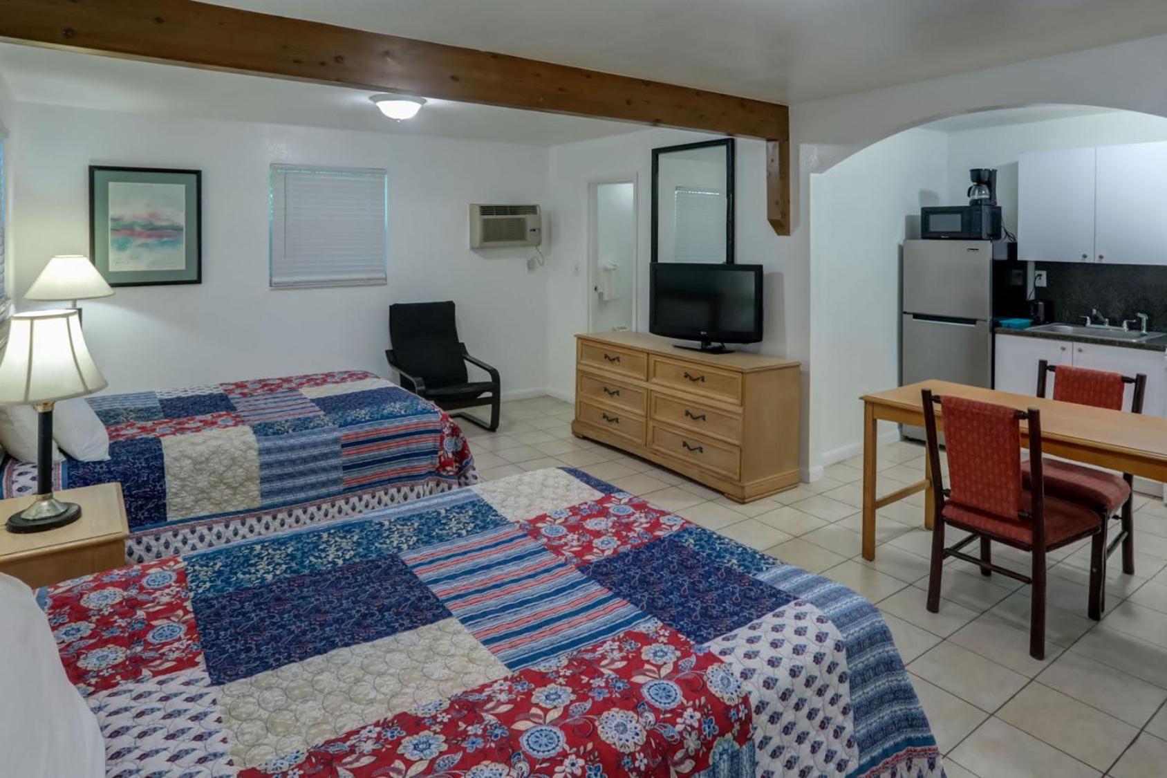 Quarto Duplo