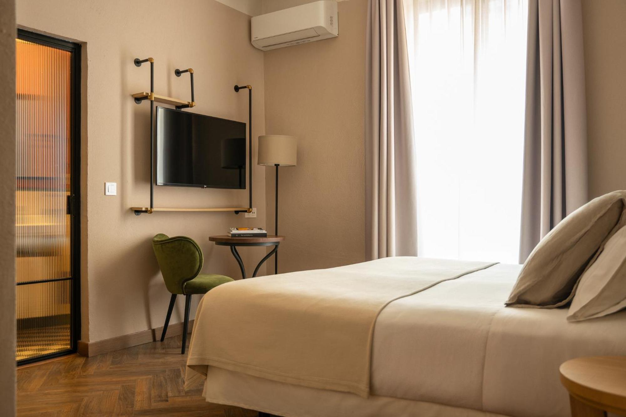 Superior Double Room,1681862378:JPEG