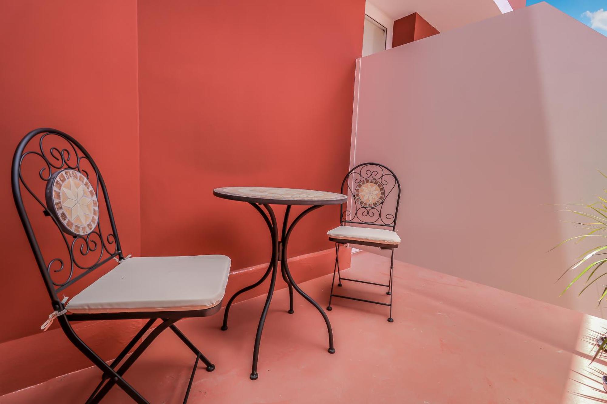 Double or Twin Room Private Bathroom