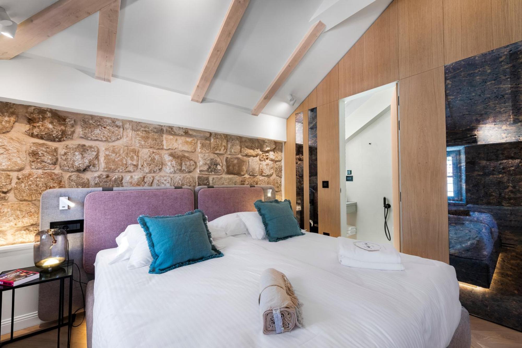 Deluxe Double Room with Sea View