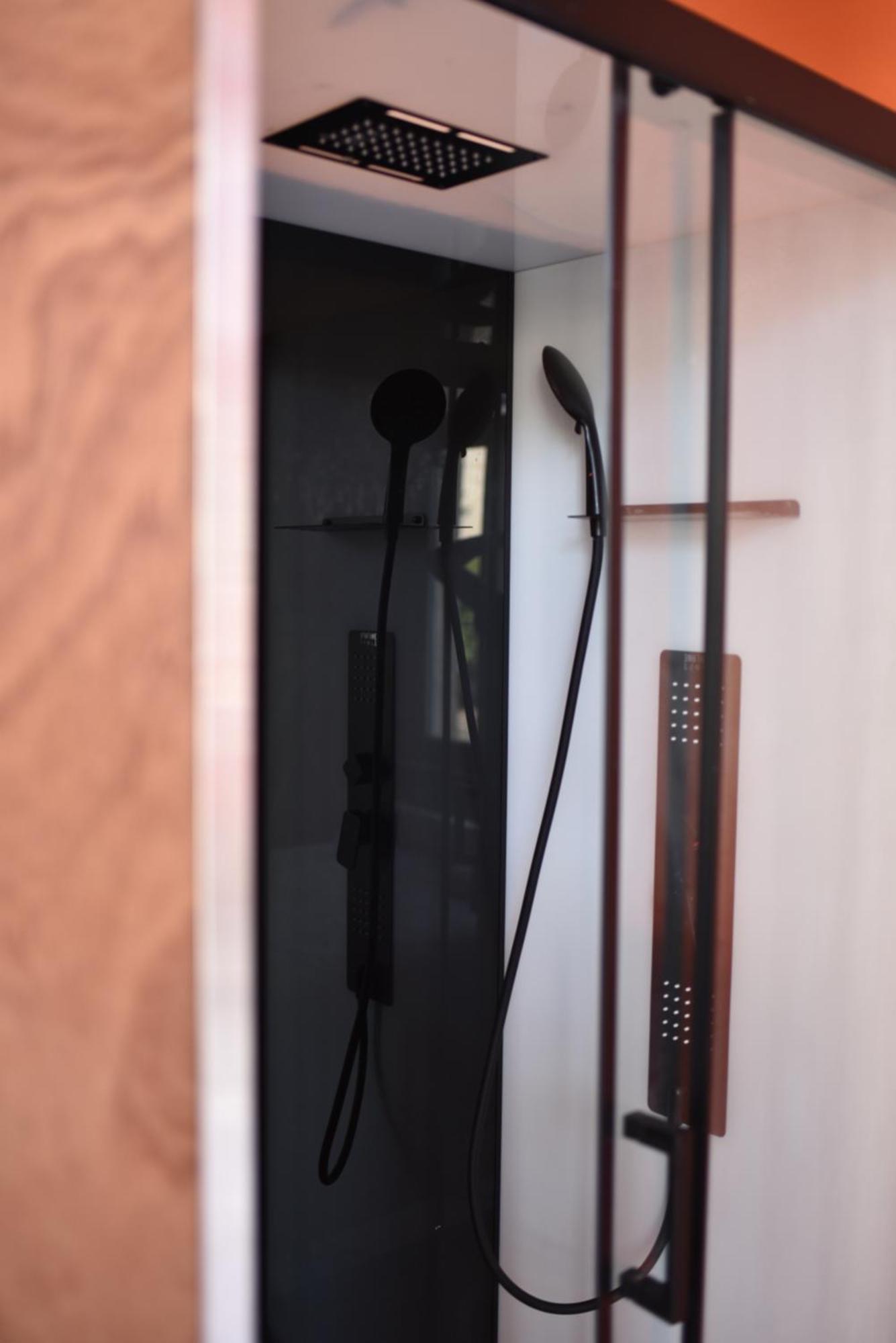 Single Room,1690521909:JPEG