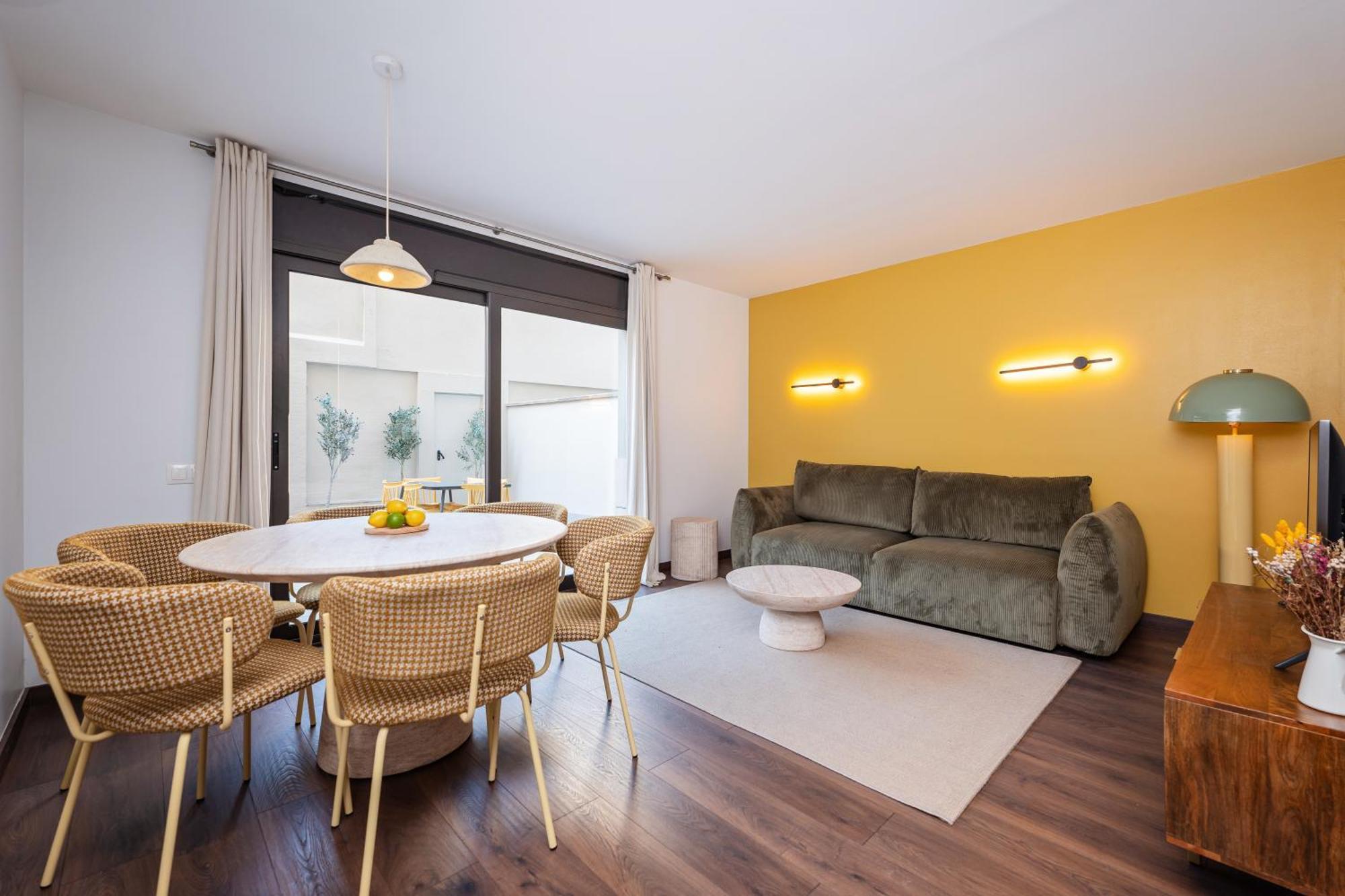 Three-Bedroom Apartment,1683019702:JPEG