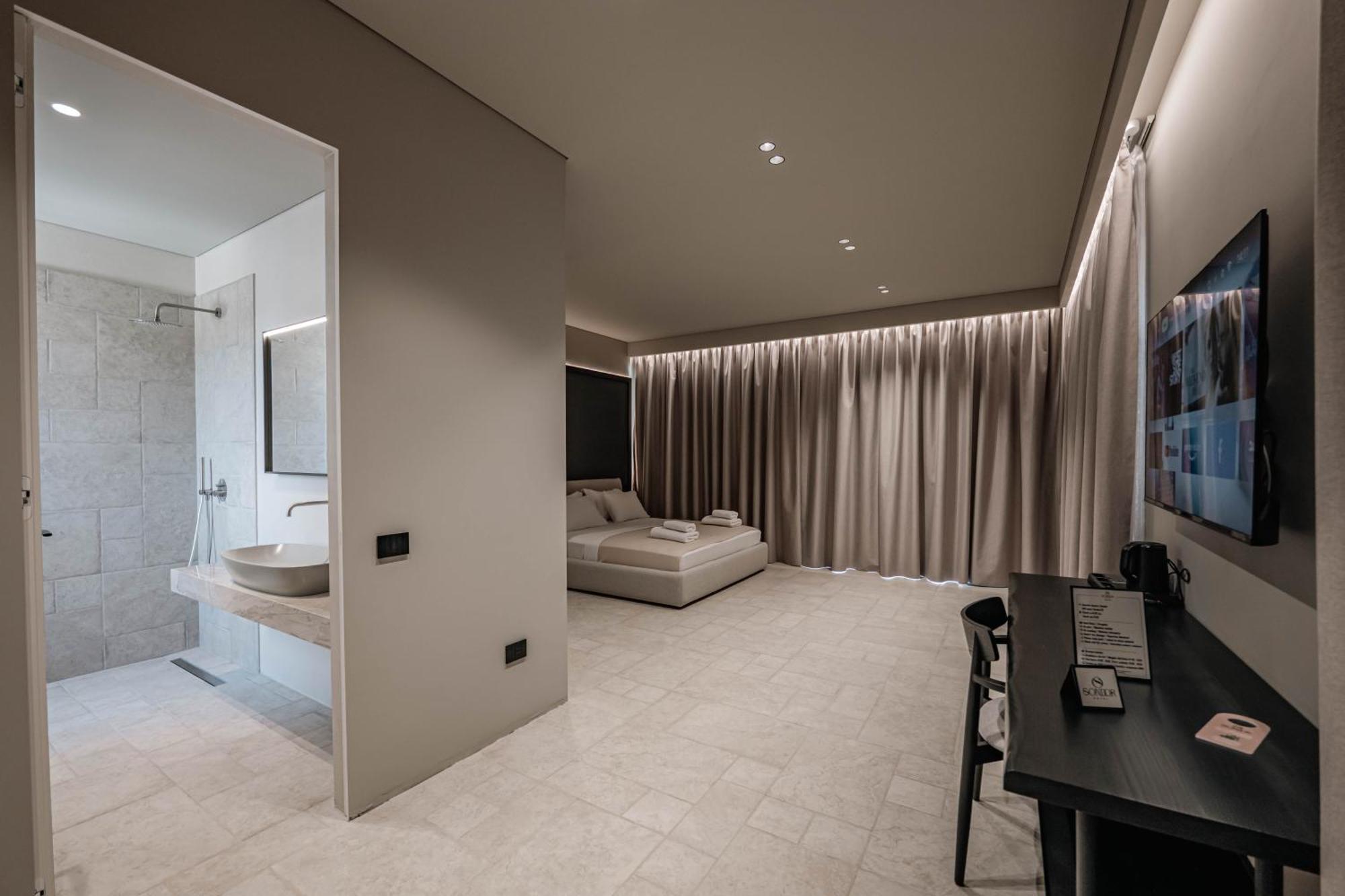 Superior Suite