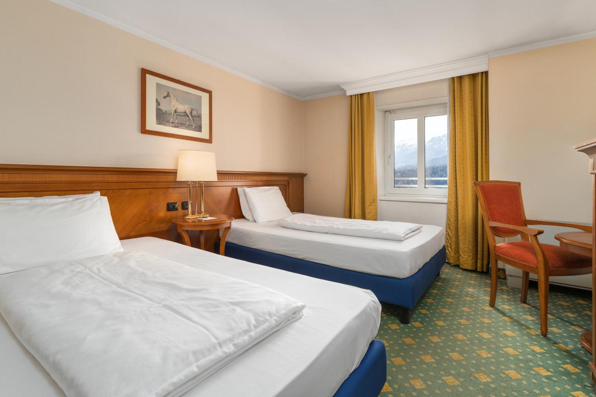 Deluxe Queen Room with Two Queen Beds